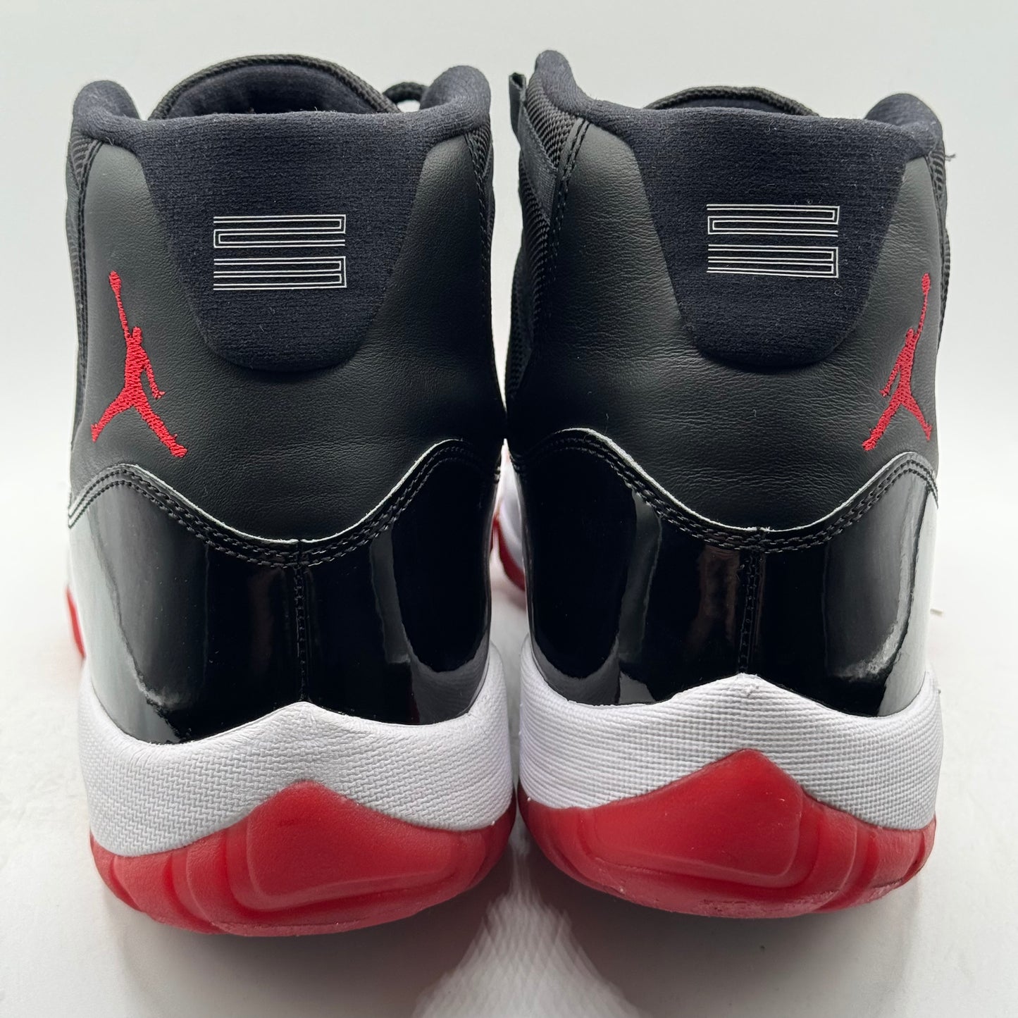 (USED NO BOX) Jordan 11 Bred (2019) Size 13