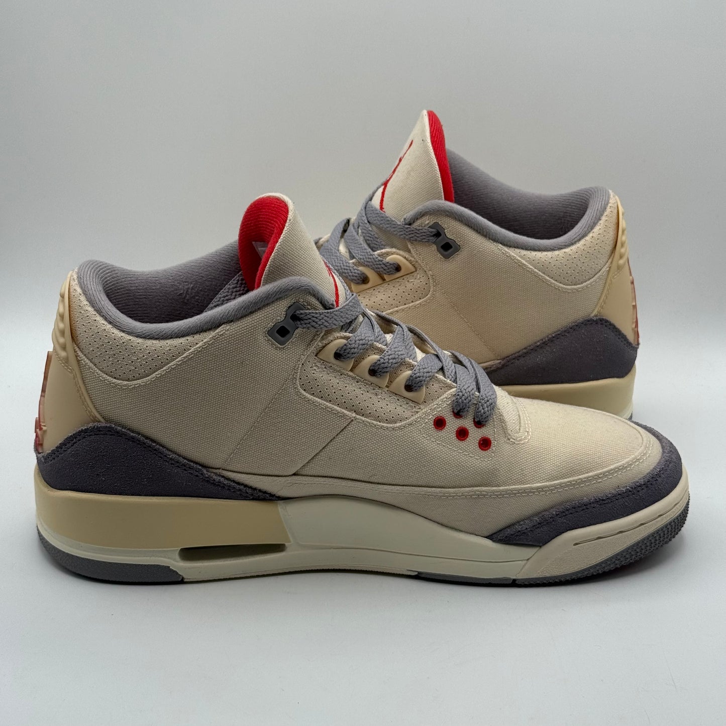 (USED) Jordan 3 Muslin Size 9.5