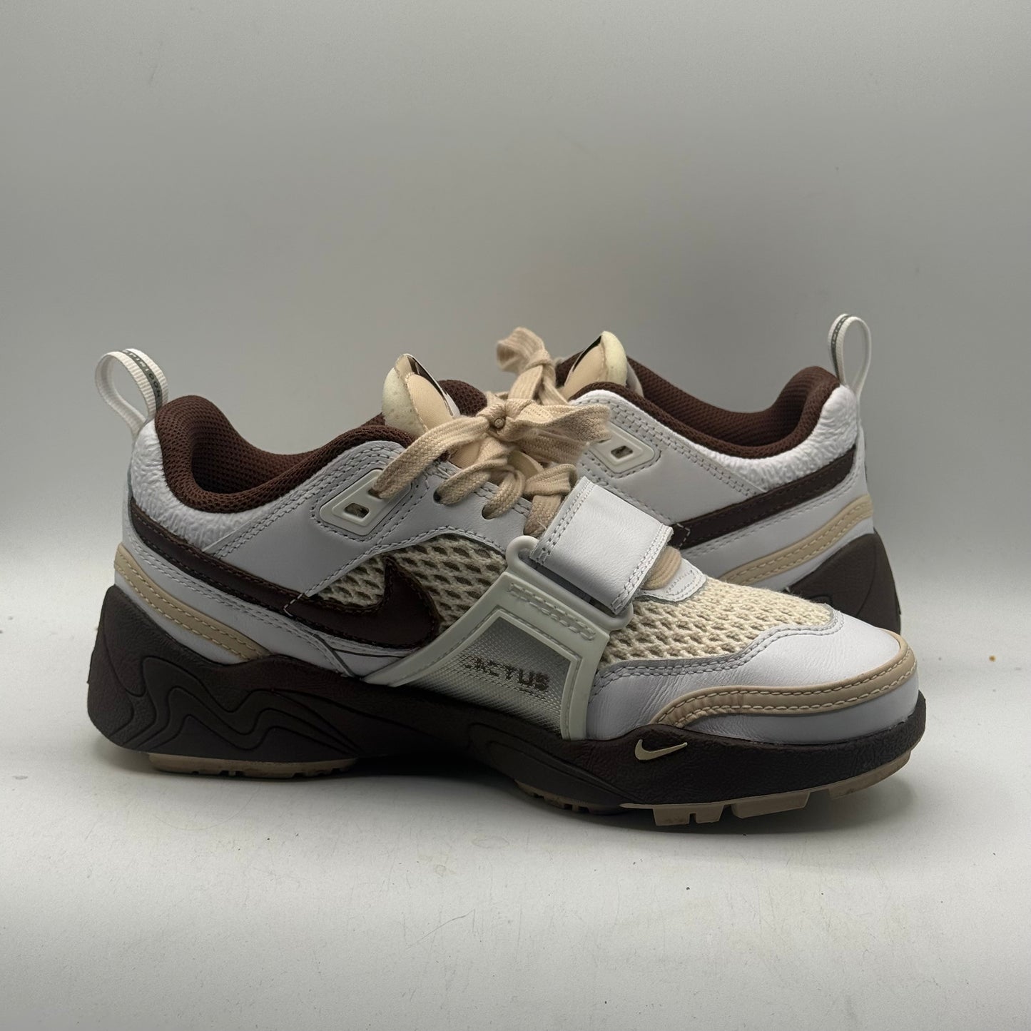 (Used) Nike Zoom Field  Jaxx Travis Scott Light Chocolate Brown Size 5