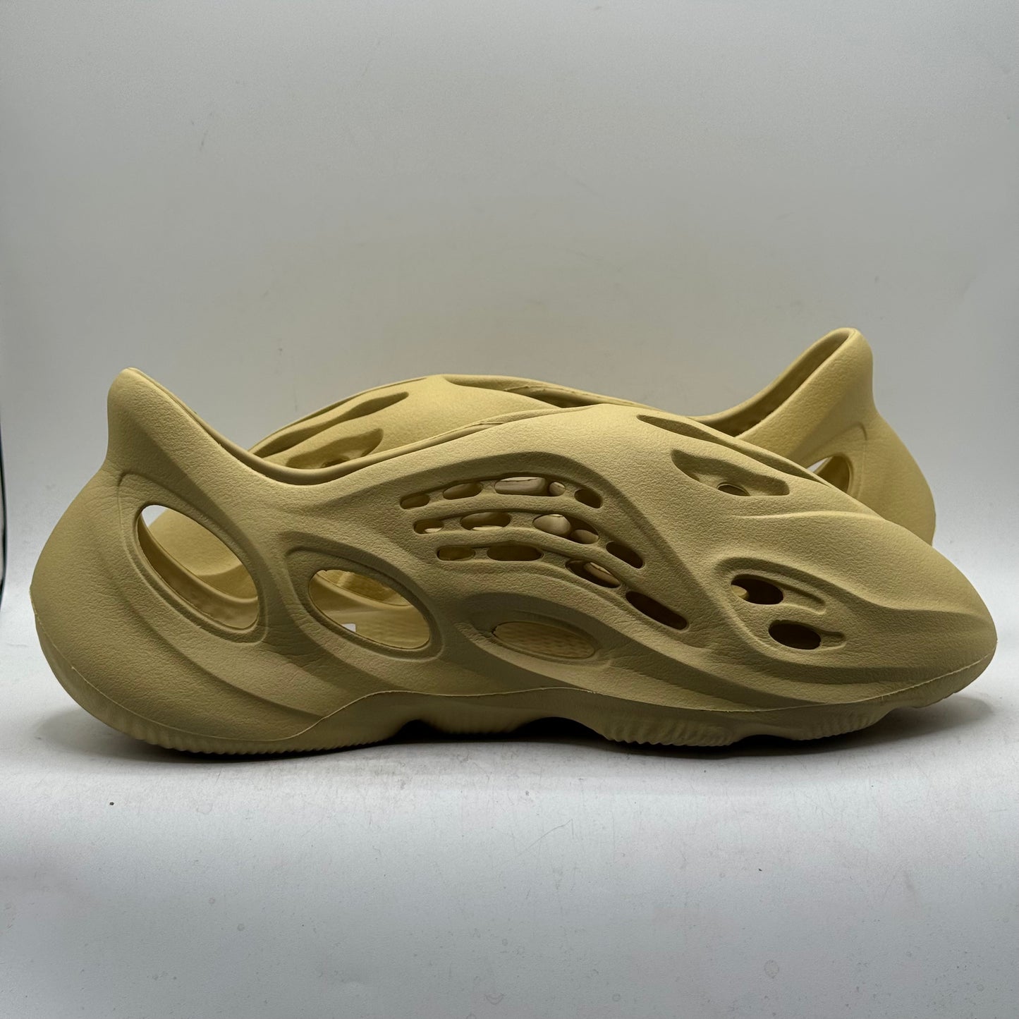 (Used) Yeezy Foam runner Sulfur Size 12