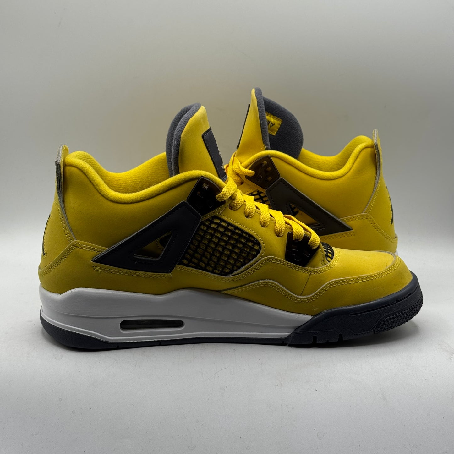 (Used) Jordan 4 Lightning Size 7Y