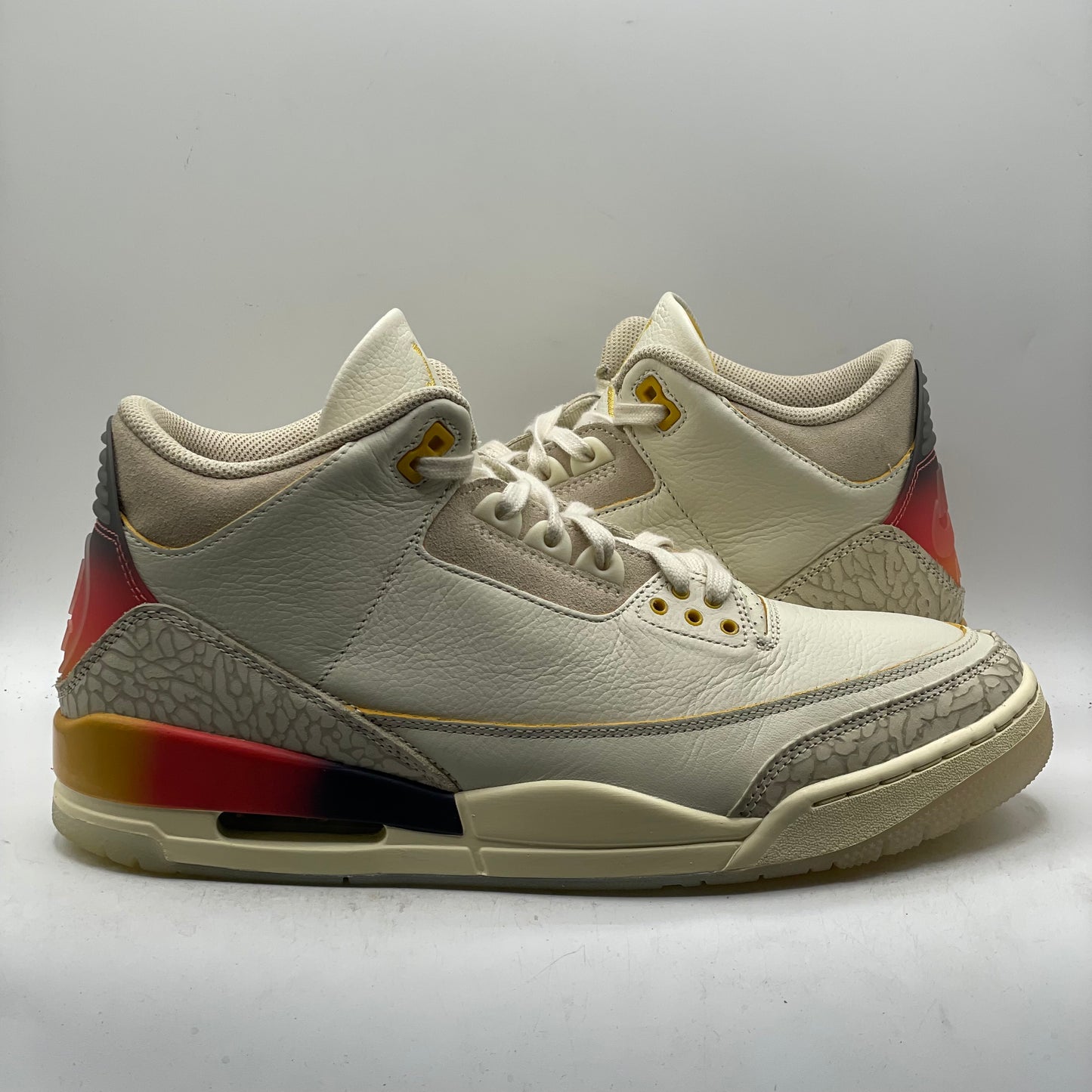 (USED) Jordan 3 J Balvin Medellin Sunset Size 12