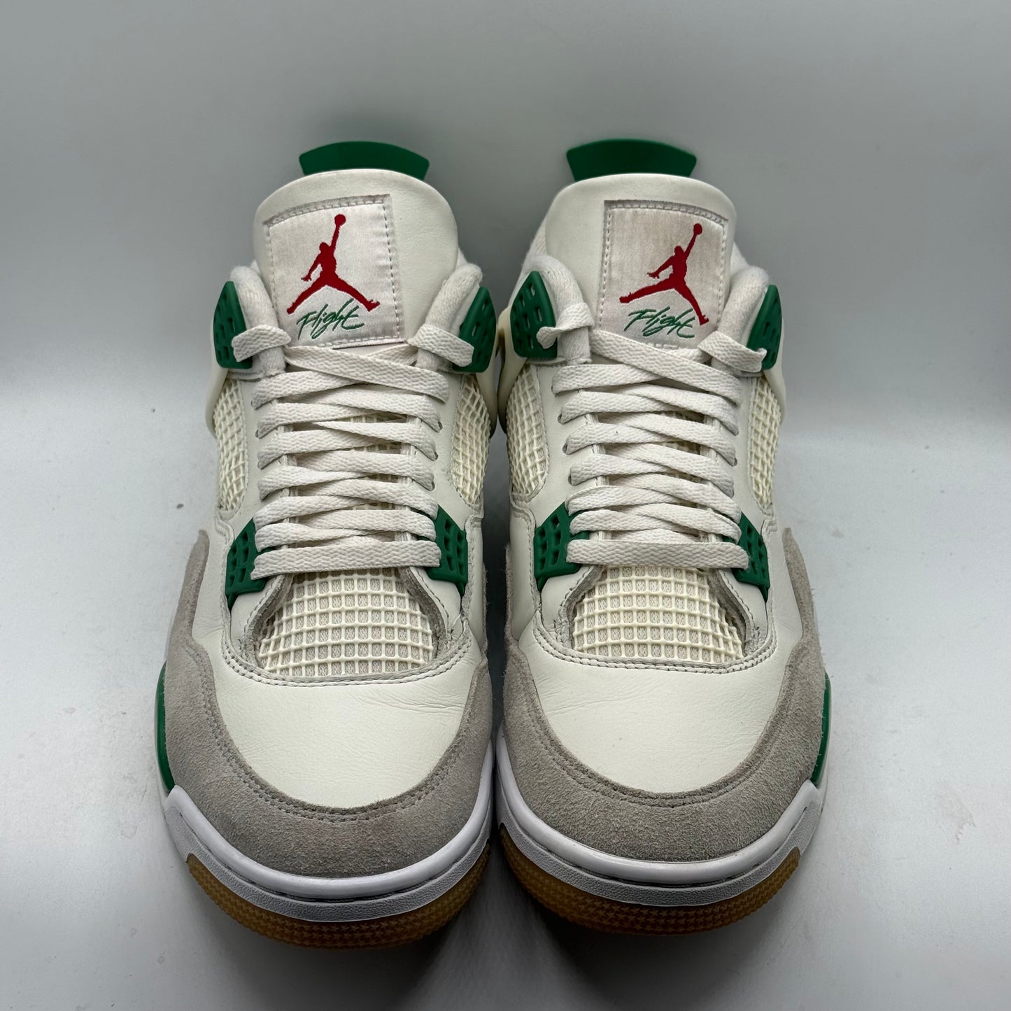(USED) Jordan 4 SB Pine Green Size 10