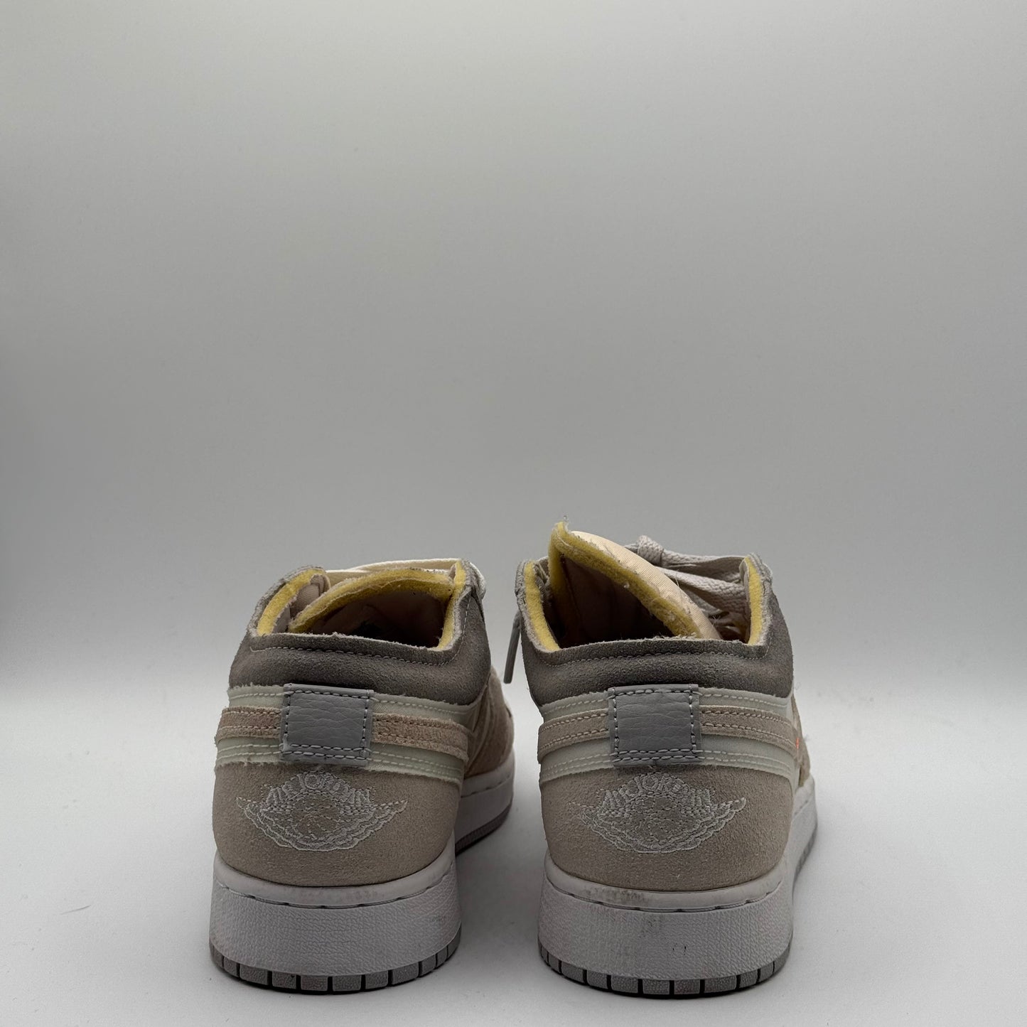 (Used No Insoles) Jordan 1 Low Inside Out Cream White Light Grey Size 5Y