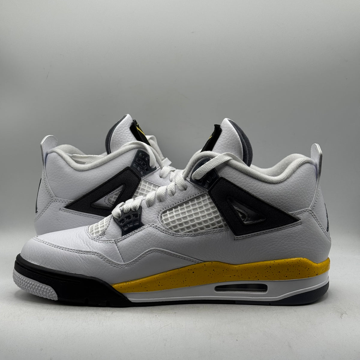 (USED) Jordan 4 Rare Air Tour Yellow Size 10.5