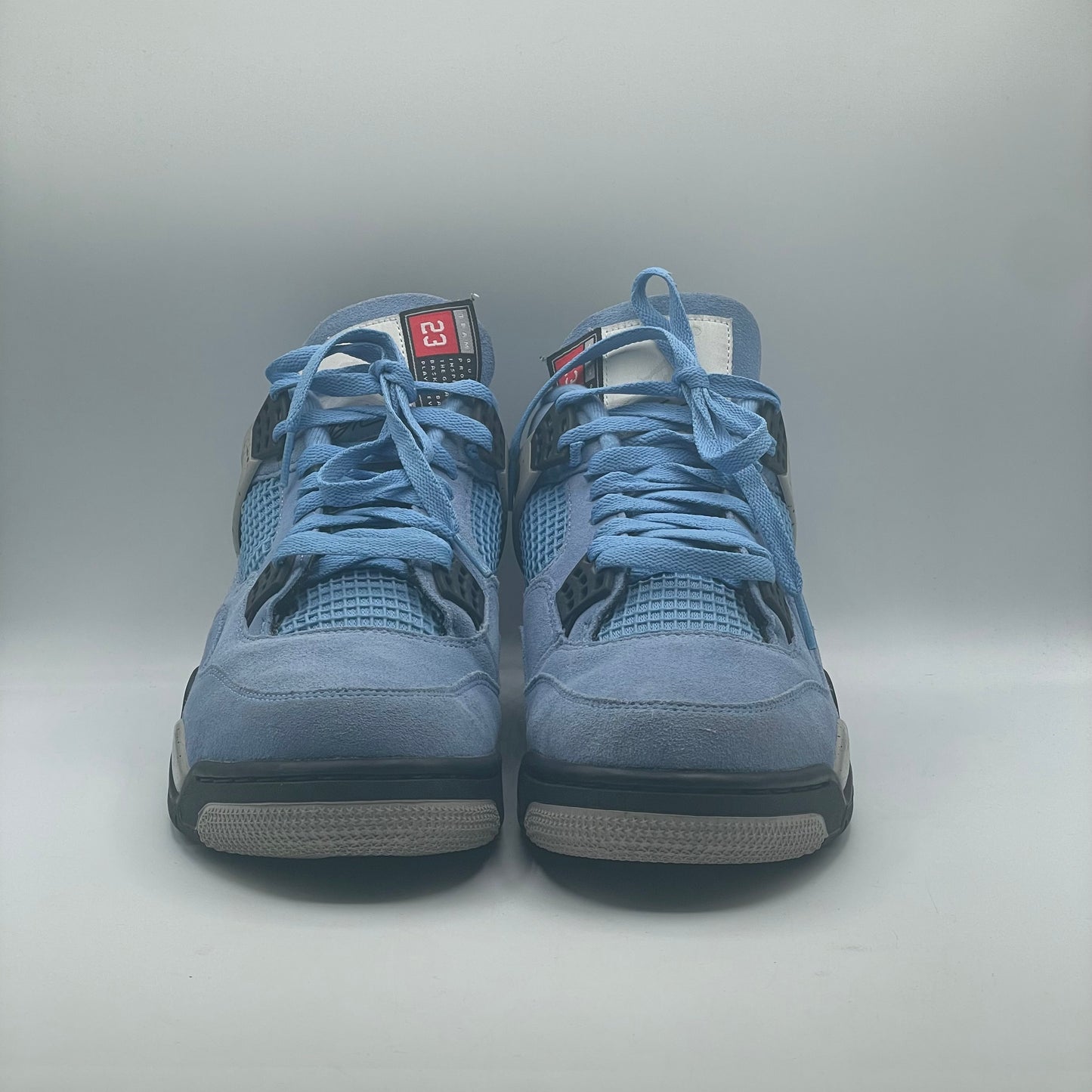 (USED) Jordan 4 University Blue Size 10.5