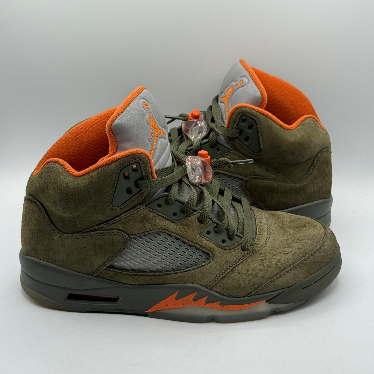 (USED NO BOX) Jordan 5 Olive Size 8