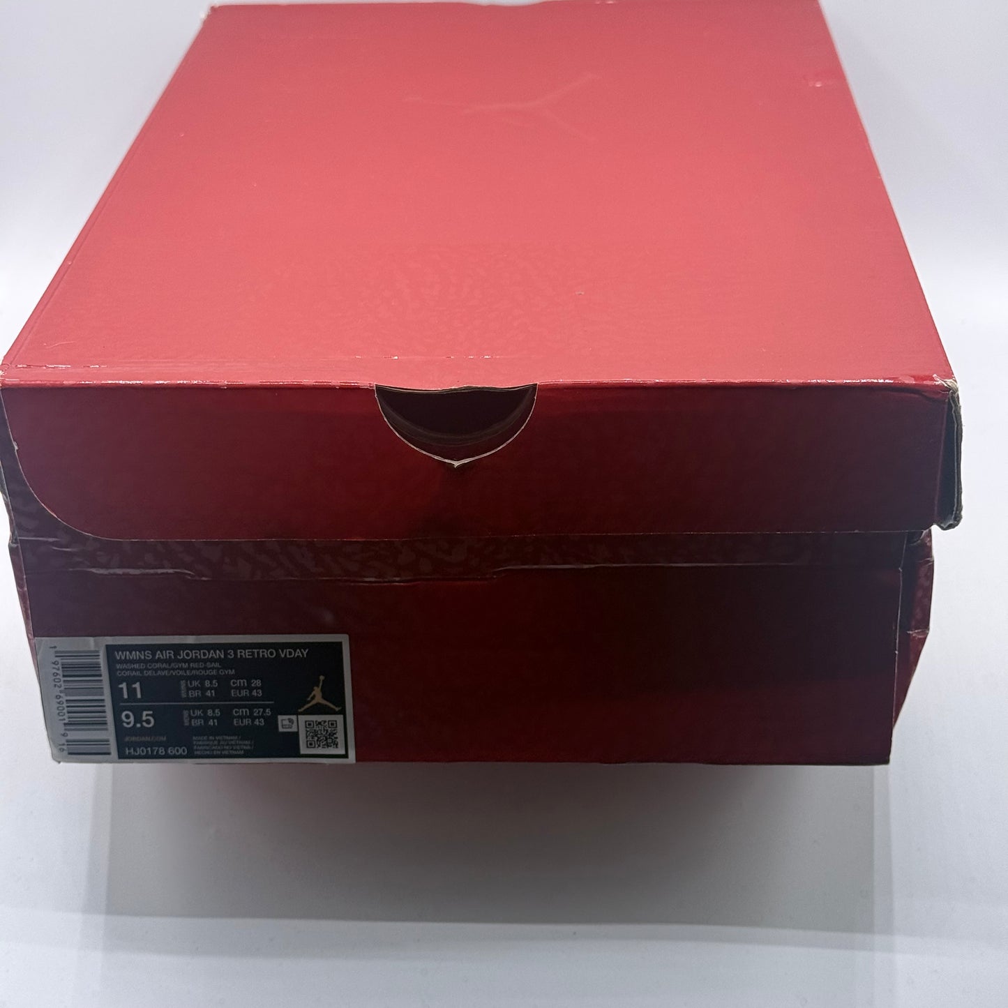 (Used) Jordan 3 Valentines Day Treat Yourself (W) Size 11W/9.5M