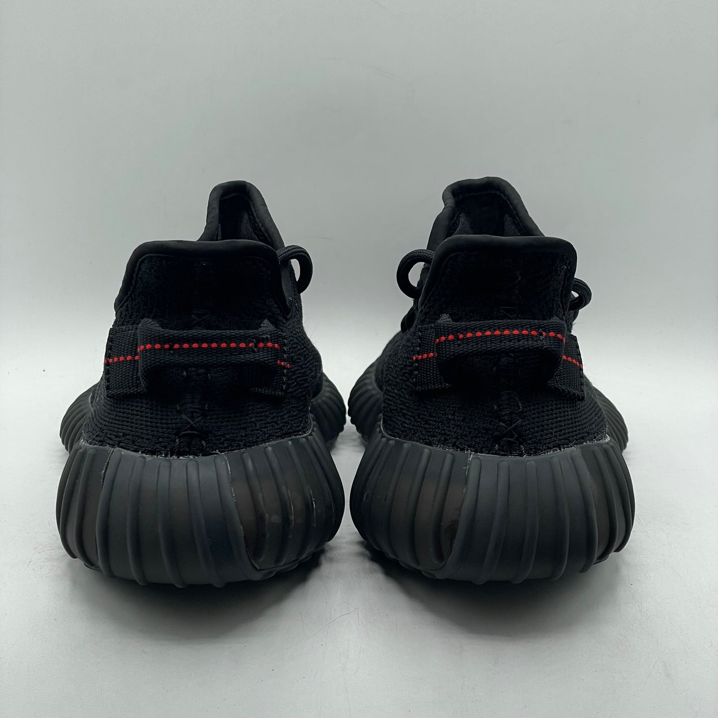 (USED NO BOX) Yeezy 350 V2 Bred Size 7