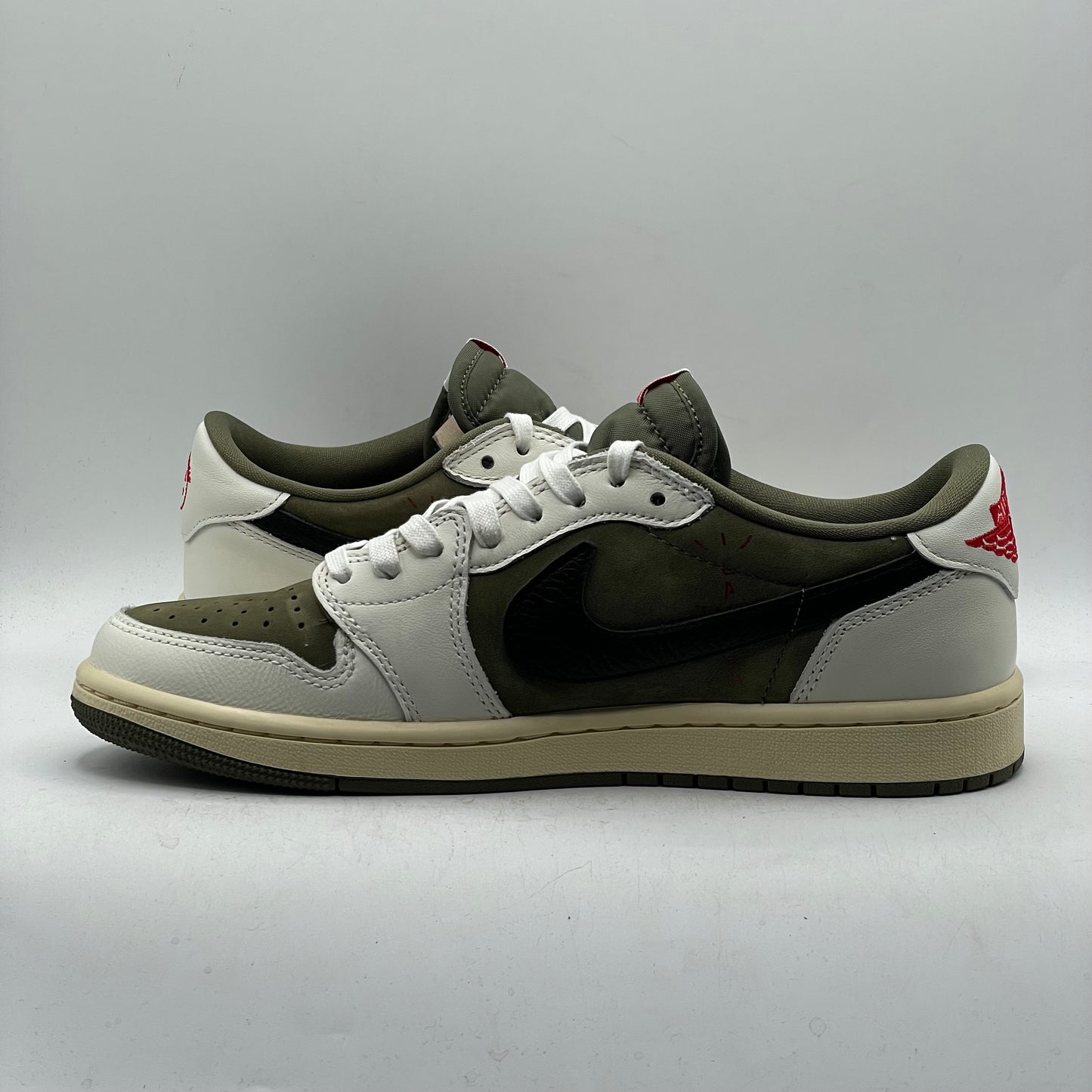 (USED) Jordan 1 Low Travis Scott Medium Olive Size 8