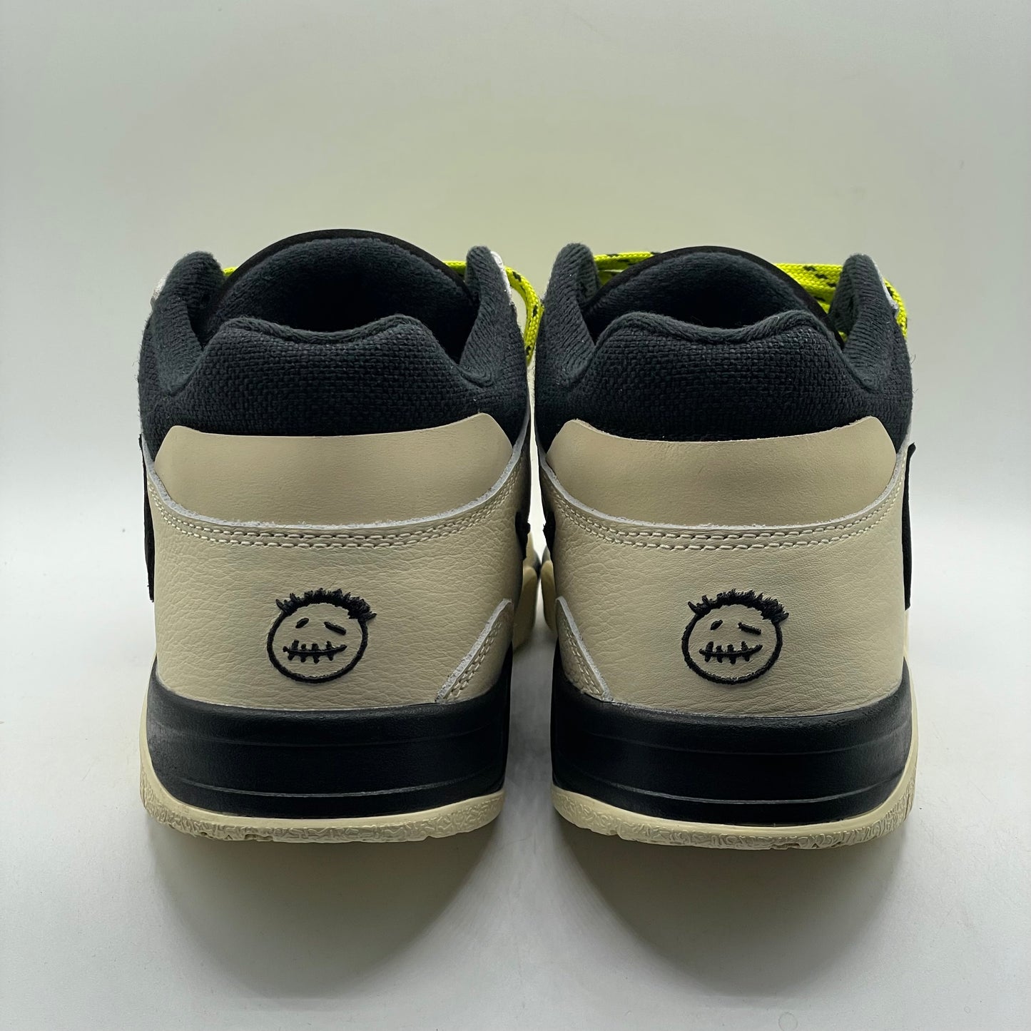 (USED) Jordan Jumpman Jack Travis Scott Bright Cactus Size 11