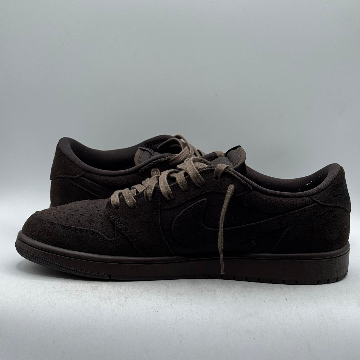 (USED) Jordan 1 Low Travis Scott Velvet Brown Size 12