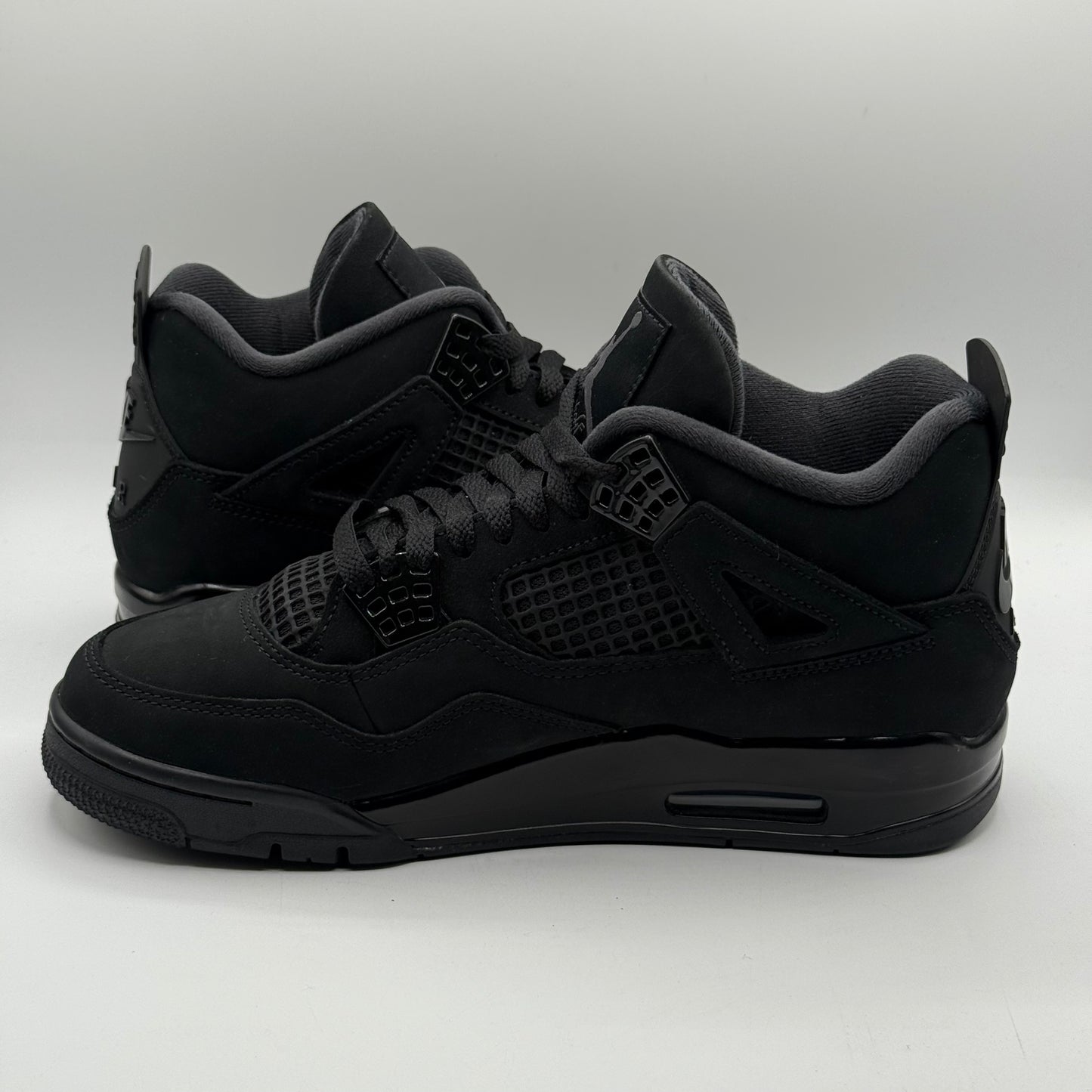 (USED) Jordan 4 Black Cat Size 8.5