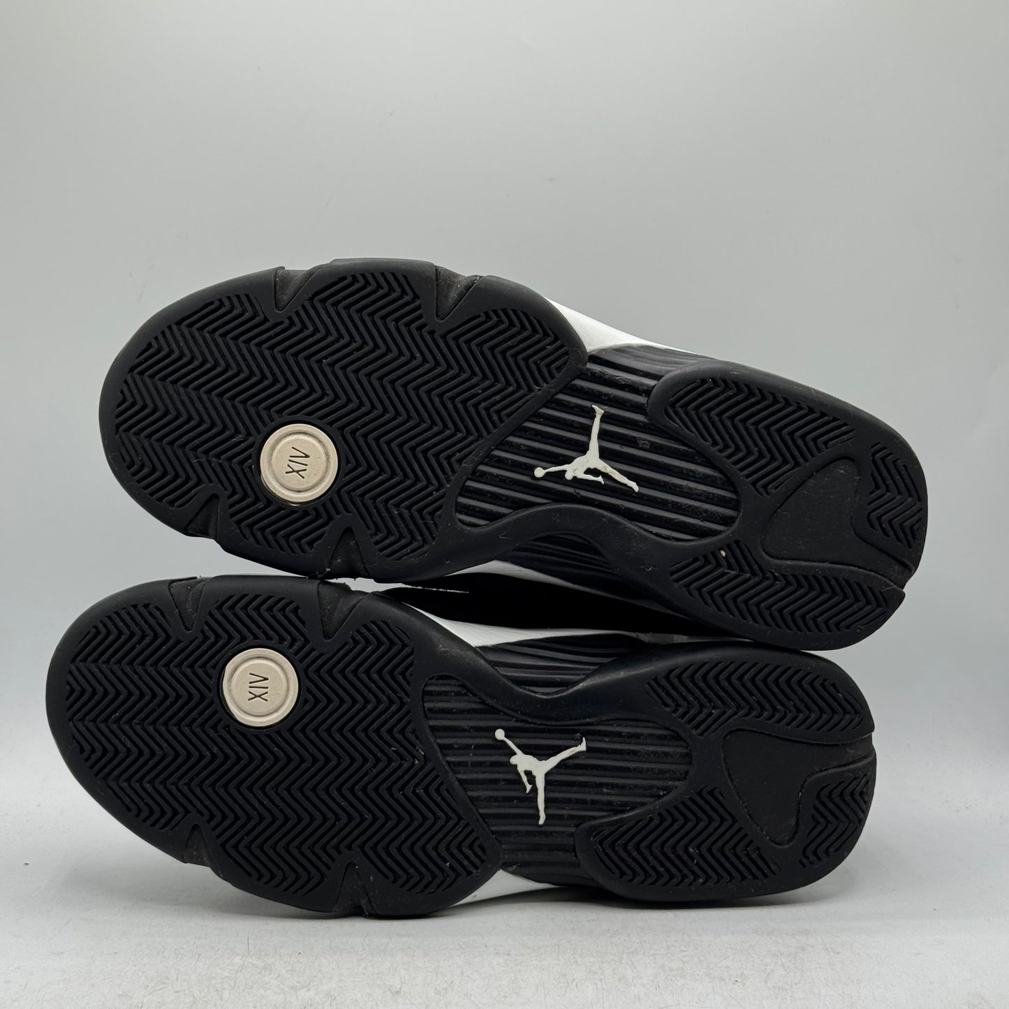 (Used) Jordan 14 Black / White Size 10