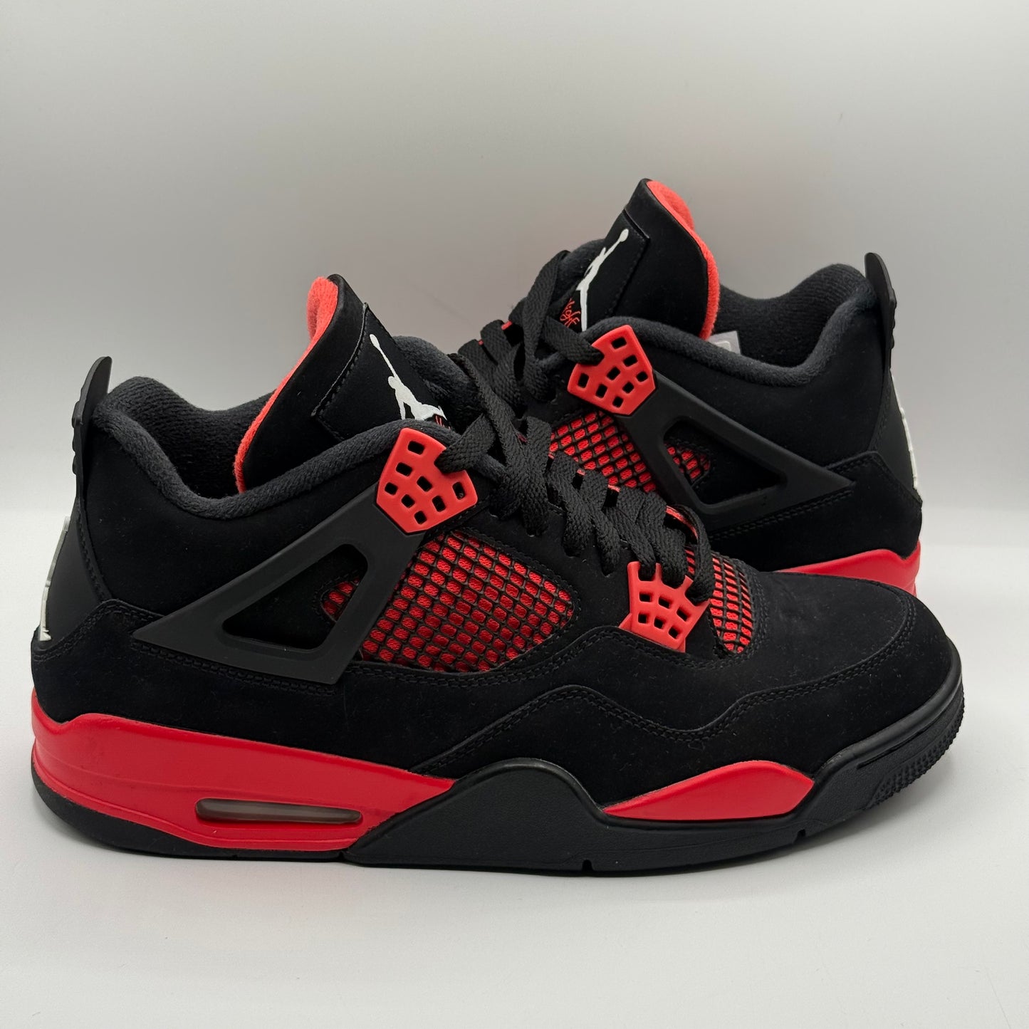 (USED) Jordan 4 Red Thunder Size 10