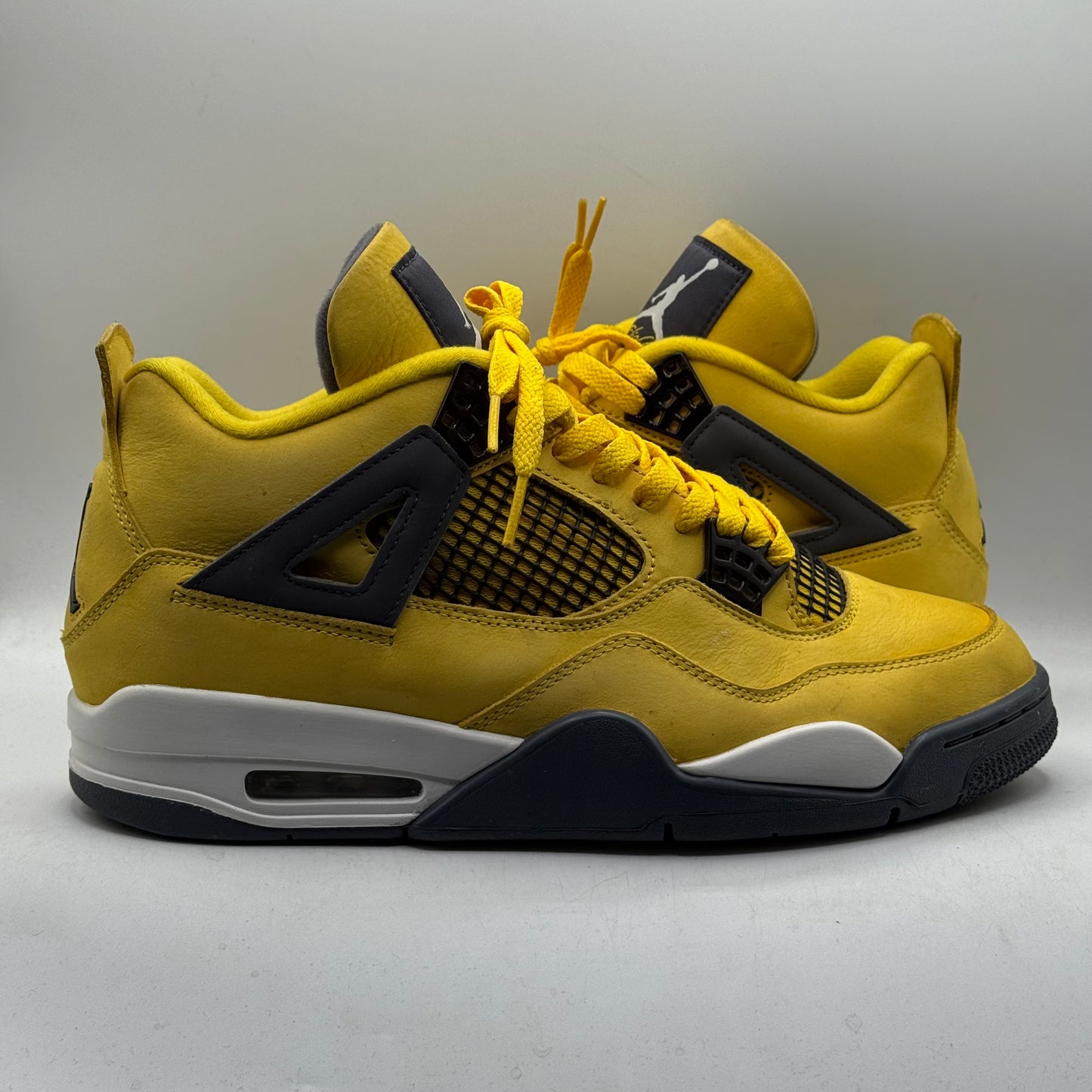 (USED) Jordan 4 Lightning Size 10
