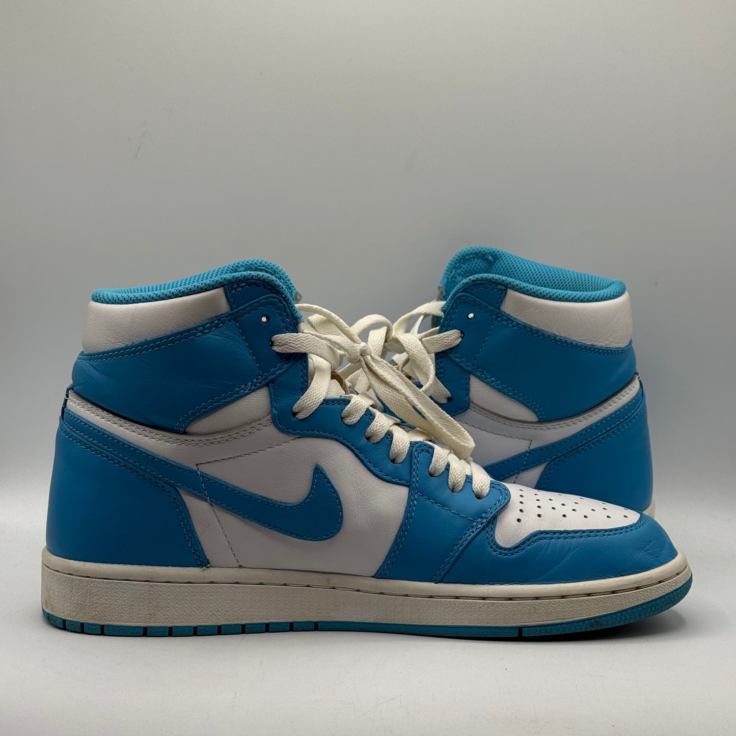 (Used) Jordan 1 High UNC Size 9.5