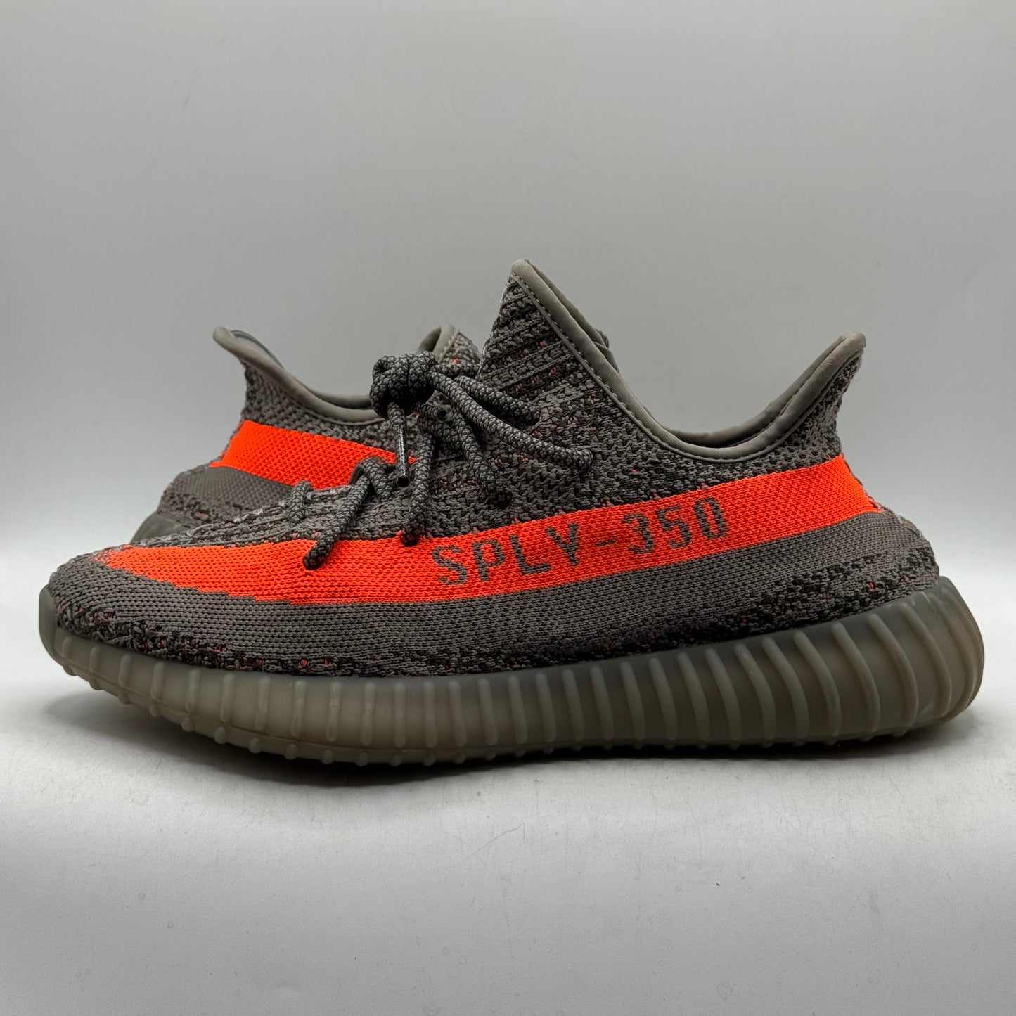 (USED REP BOX) Yeezy 350 Beluga Reflective Size 9.5