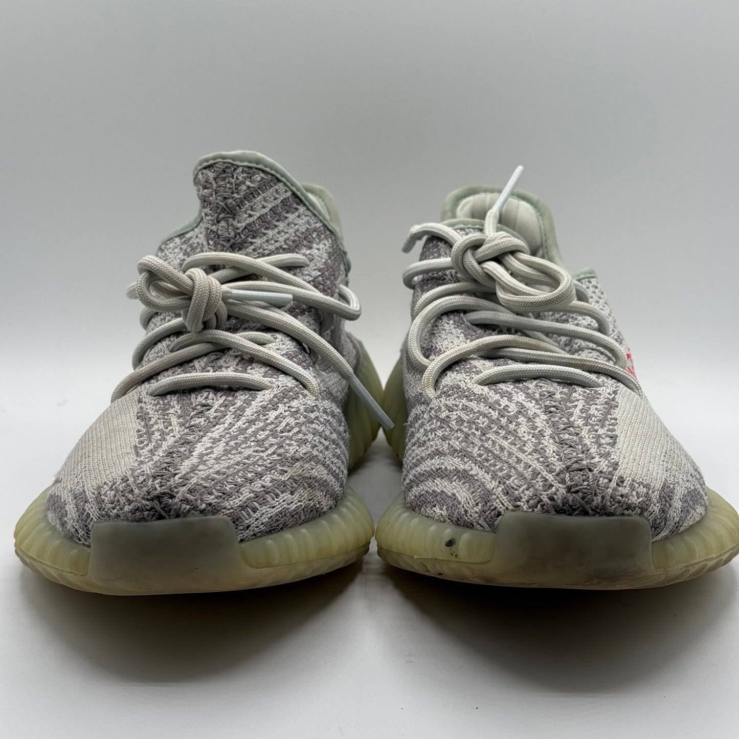 (Used No Box) Yeezy 350 Blue Tint Size 10