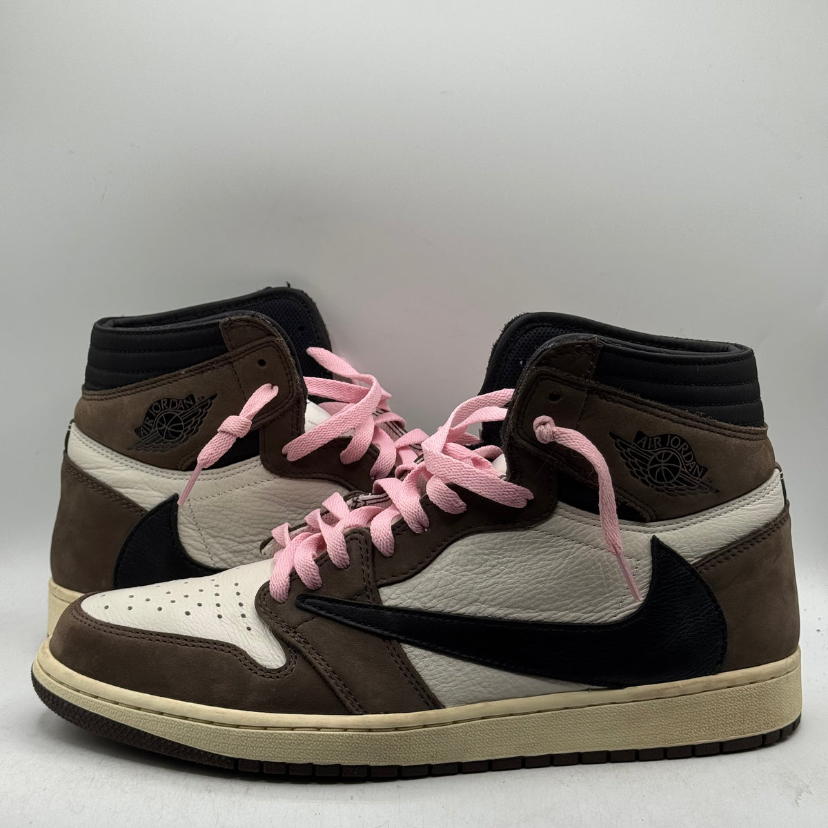 (USED) Jordan 1 High Travis Scott Mocha Size 12