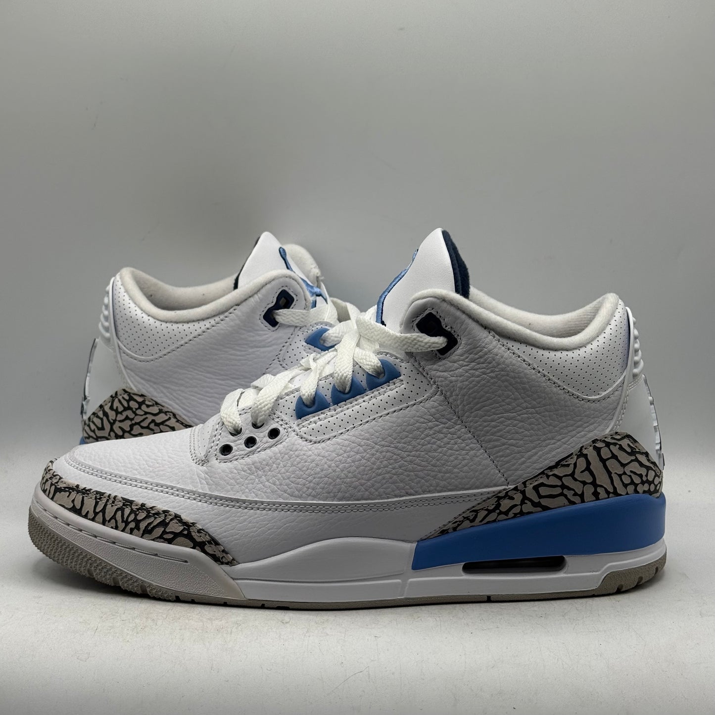 (Used) Jordan 3 UNC Size 10
