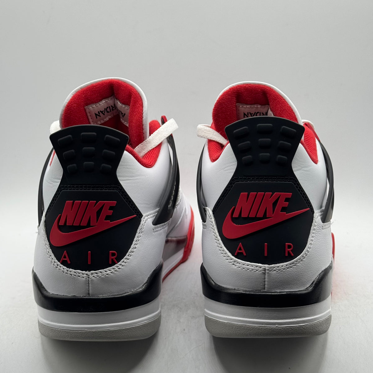 (USED REP BOX) Jordan 4 Fire Red Size 9.5