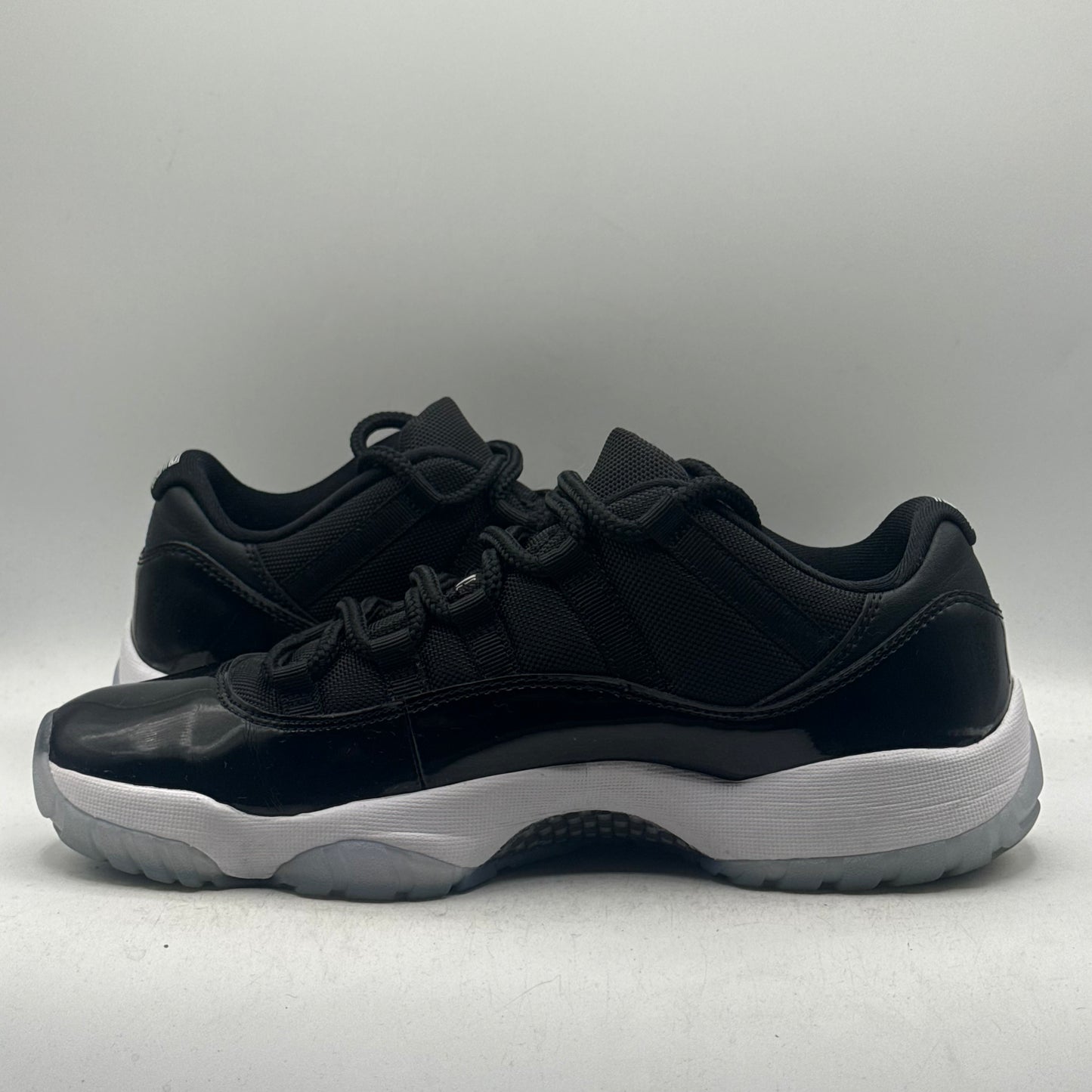 (Used No Box) Jordan 11 Low Space Jam Size 9.5