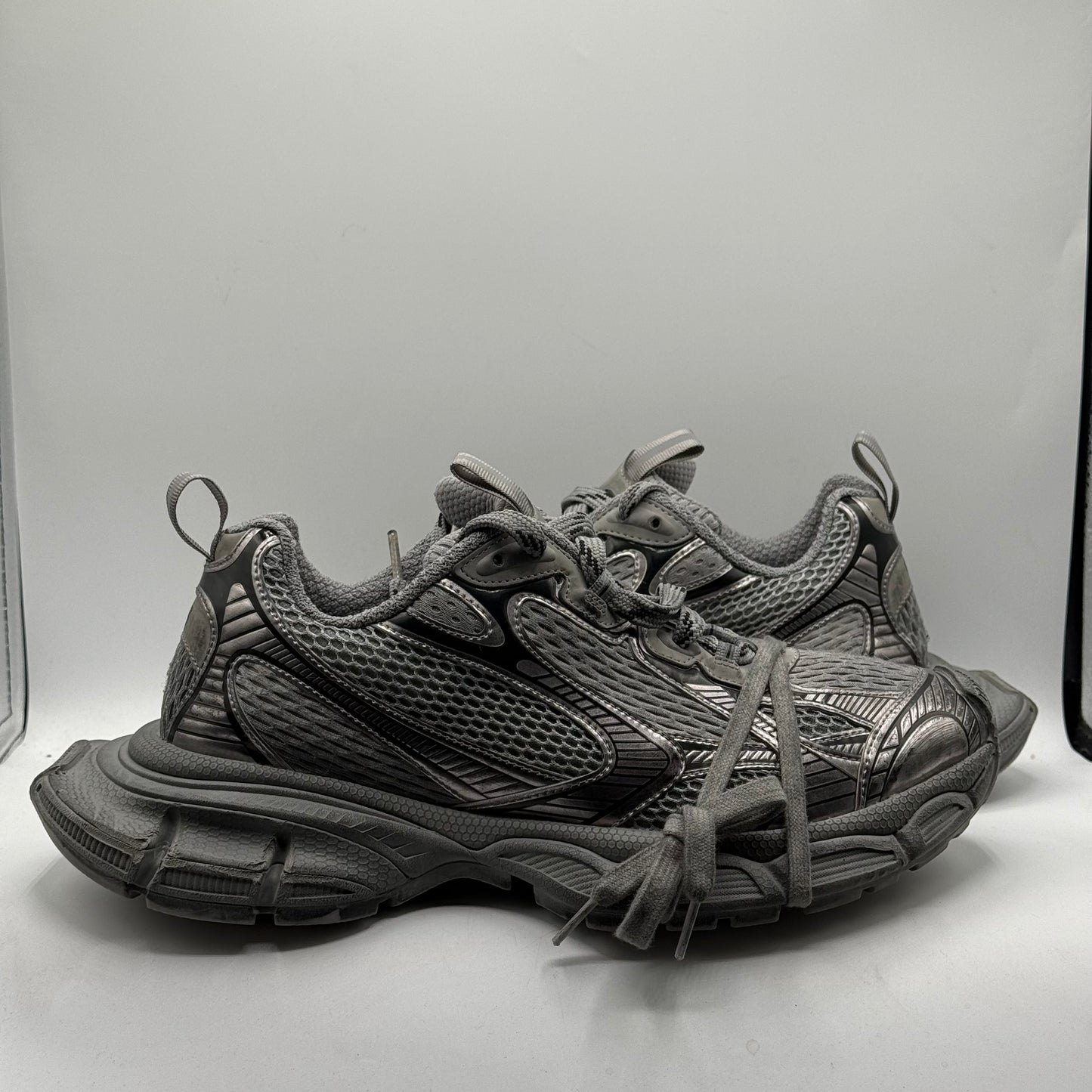 (Used) Balenciaga 3XL Distressed Grey/Black Sneaker Size 33