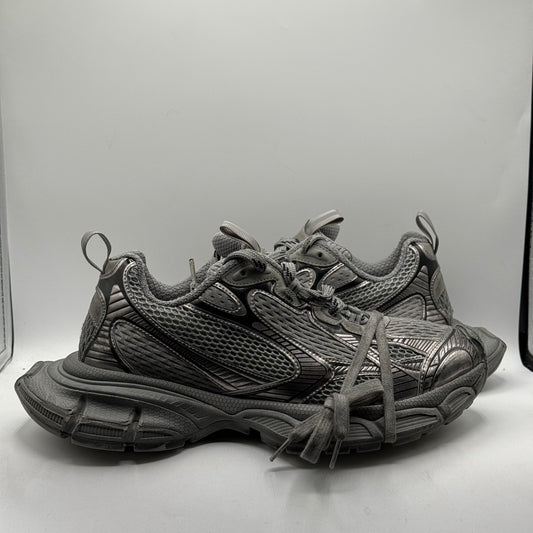 (Used) Balenciaga 3XL Distressed Grey/Black Sneaker Size 33