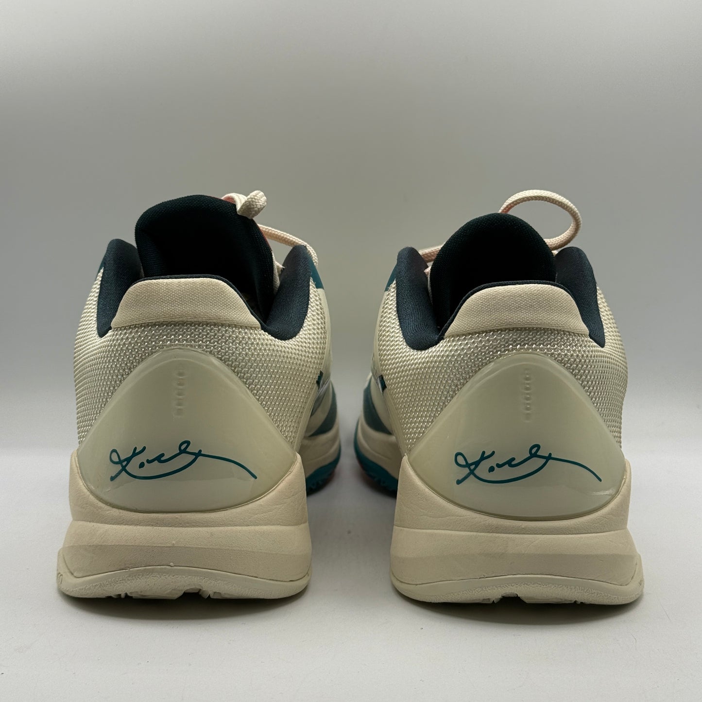 (USED) Kobe V Protro Caitlin Calrk Coconut Milk Size 10