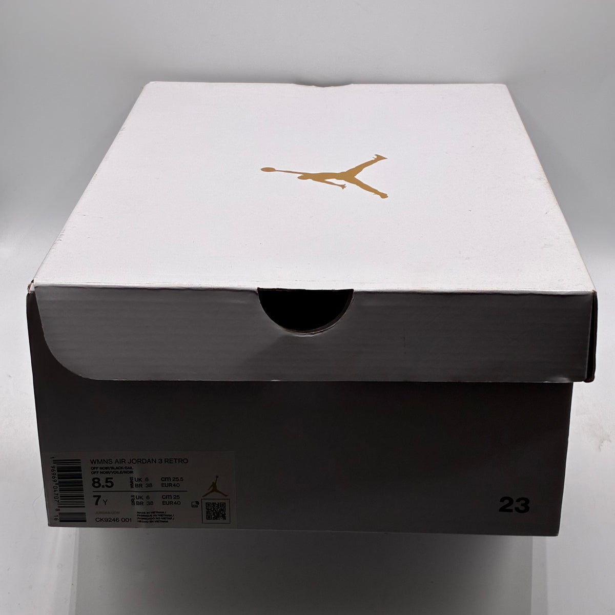 (USED) Jordan 3 Off Noir (W) Size 8.5W/7M