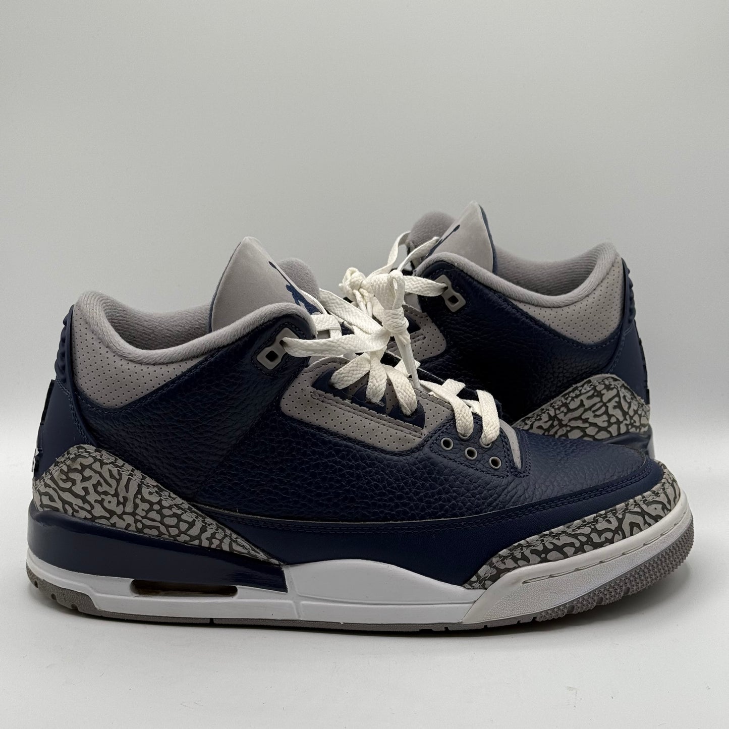 (Used Damaged Box) Jordan 3 Georgetown Size 10