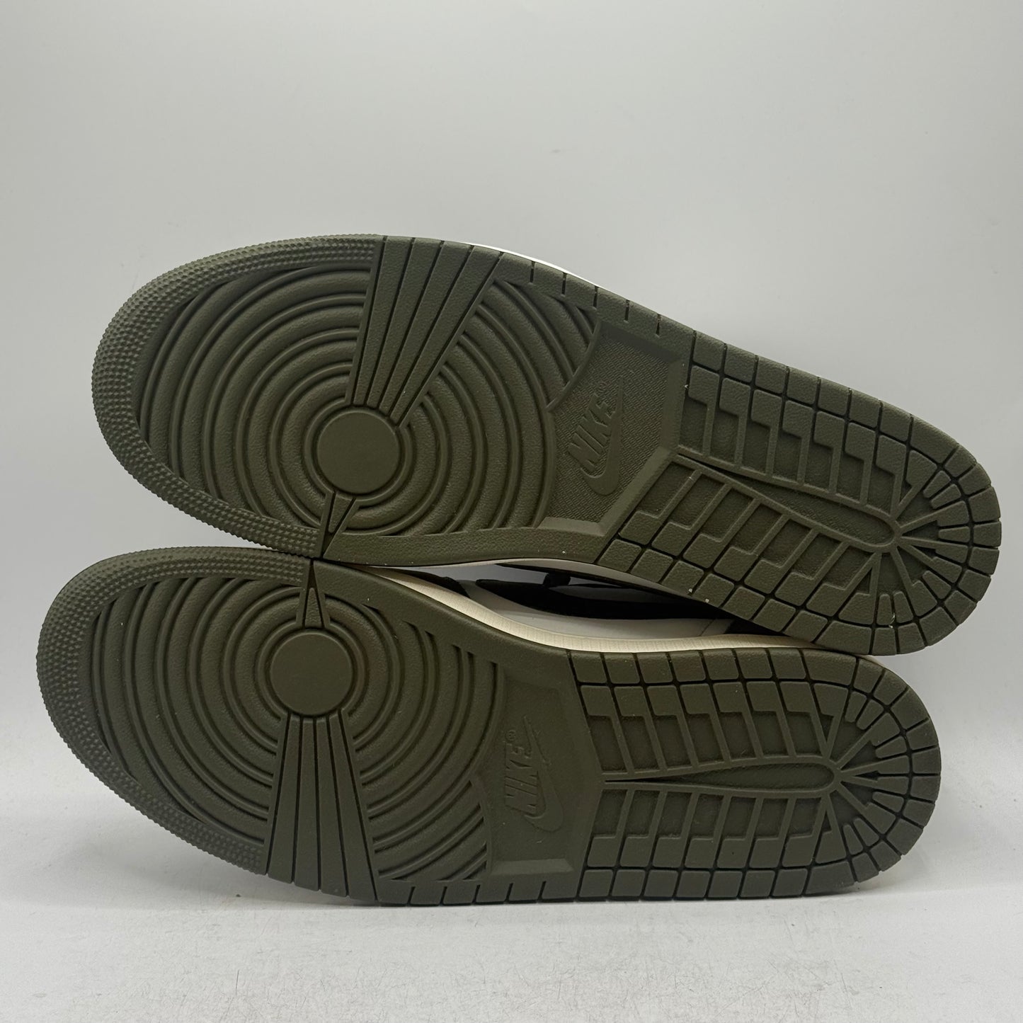 (USED) Jordan 1 Low Medium Olive Size 13
