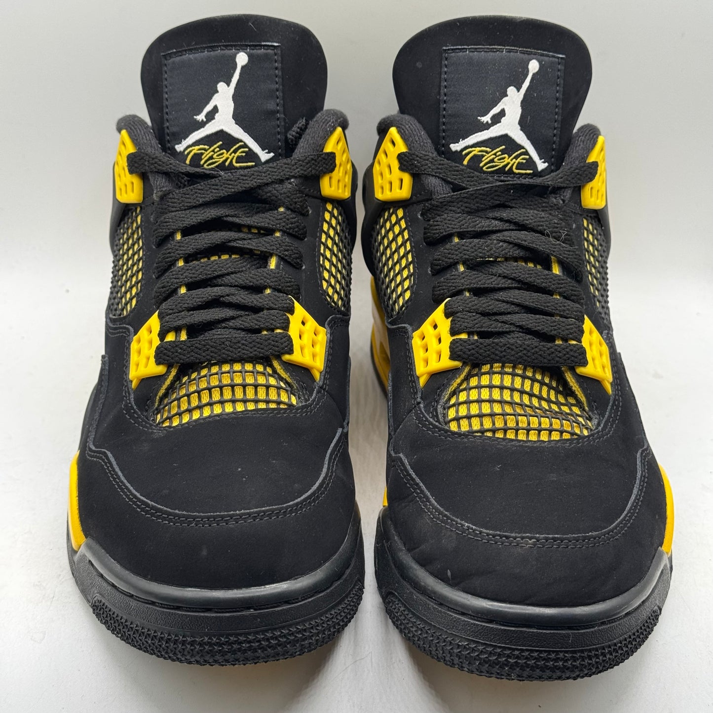 (USED) Jordan 4 Thunder Size 9.5