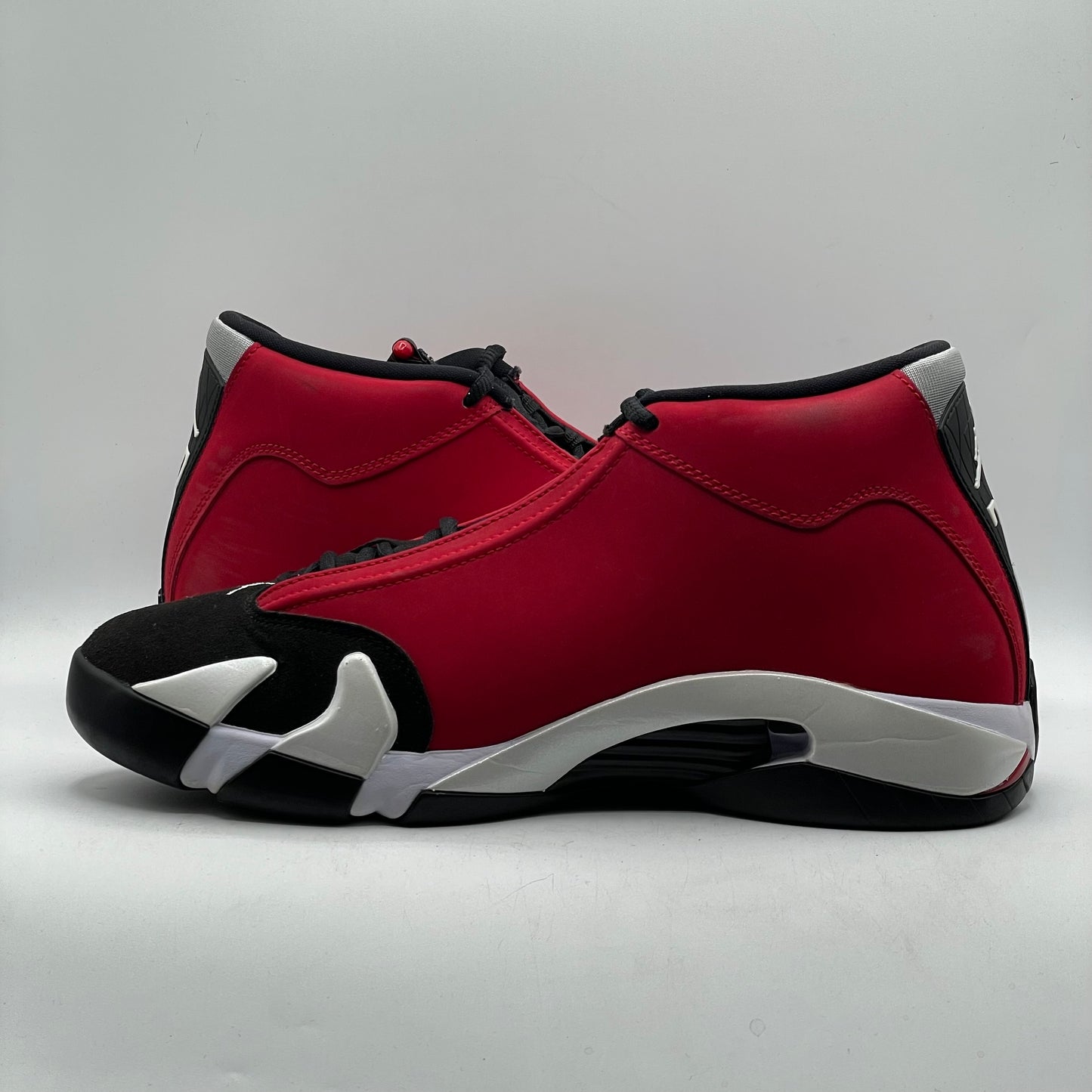 (USED) Jordan 14 Gym Red Toro Size 10.5
