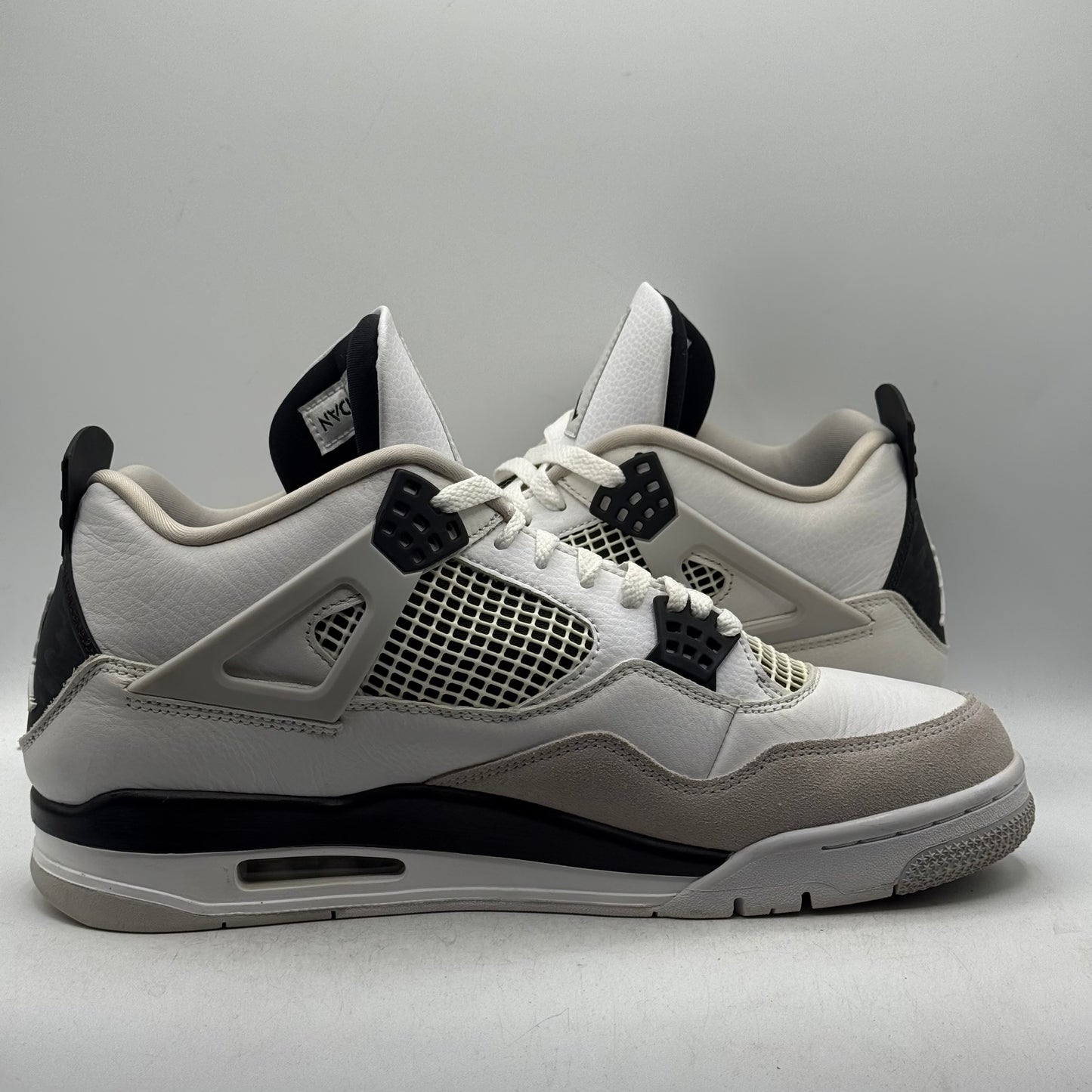 (Used) Jordan 4 Military Black Size 11.5
