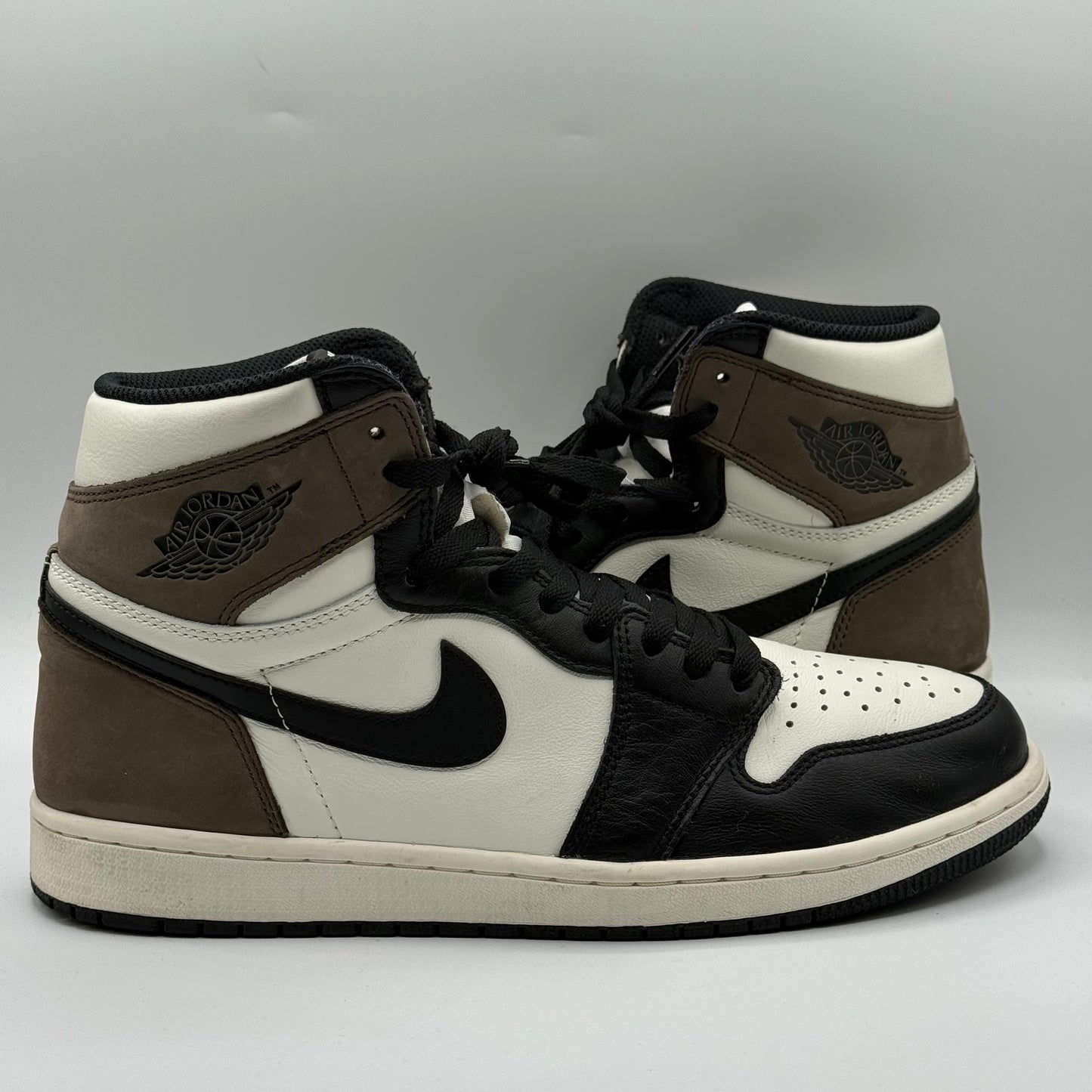 (Used) Jordan 1 High Mocha Size 11