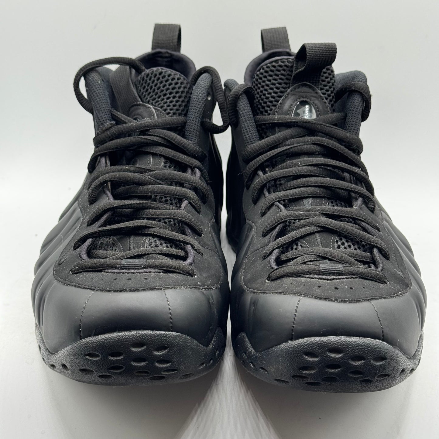 (USED NO BOX) Nike Air Foamposite Triple Black Size 12