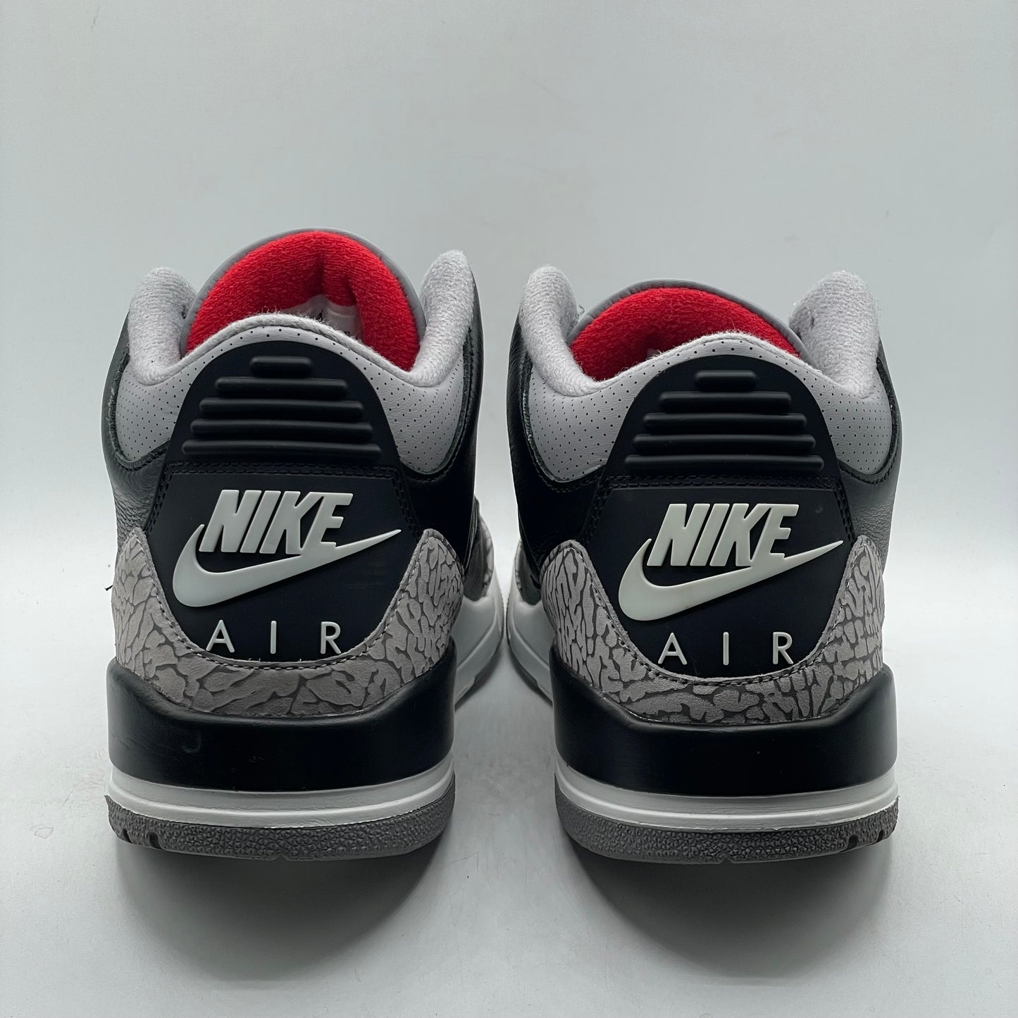 (USED) Jordan 3 Black Cement (2024) Size 10.5