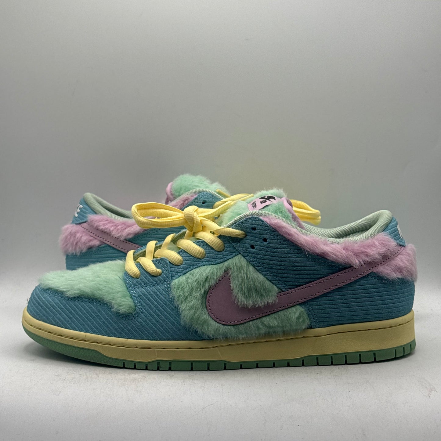 (Used) Nike SB Dunk Low Verdy Visty Size 12
