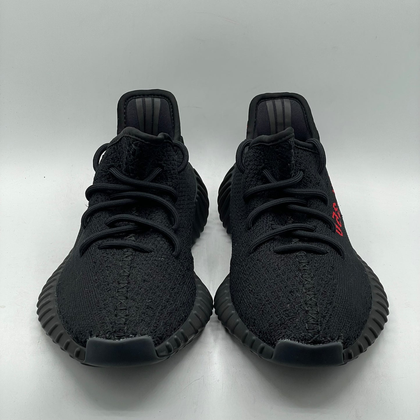 (USED NO BOX) Yeezy 350 V2 Bred Size 7
