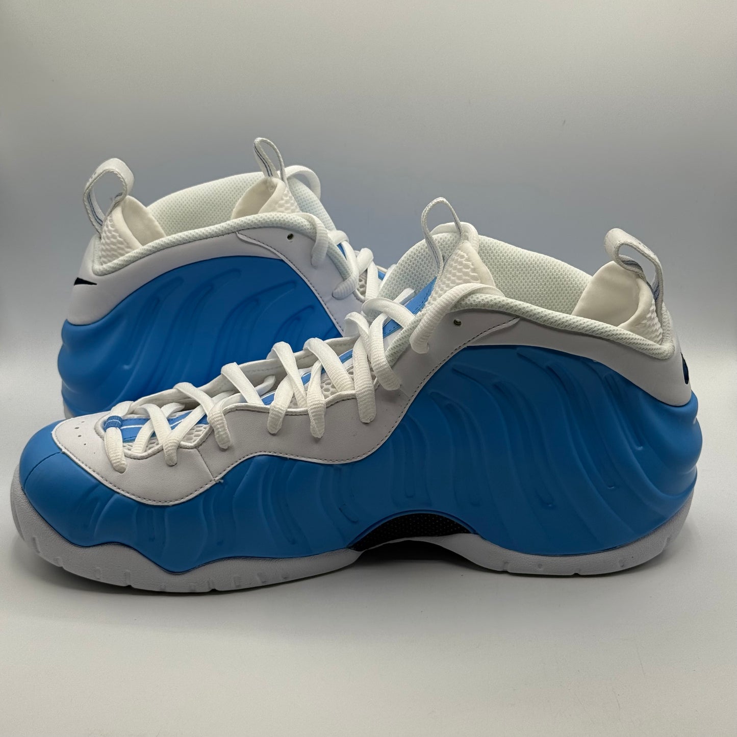(USED) Nike Foam UNC Size 14