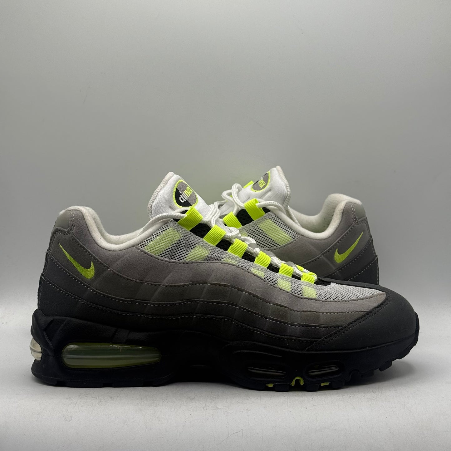 (Used) Nike Air Max 95 OG Big Bubble Neon (25/26) Size 9