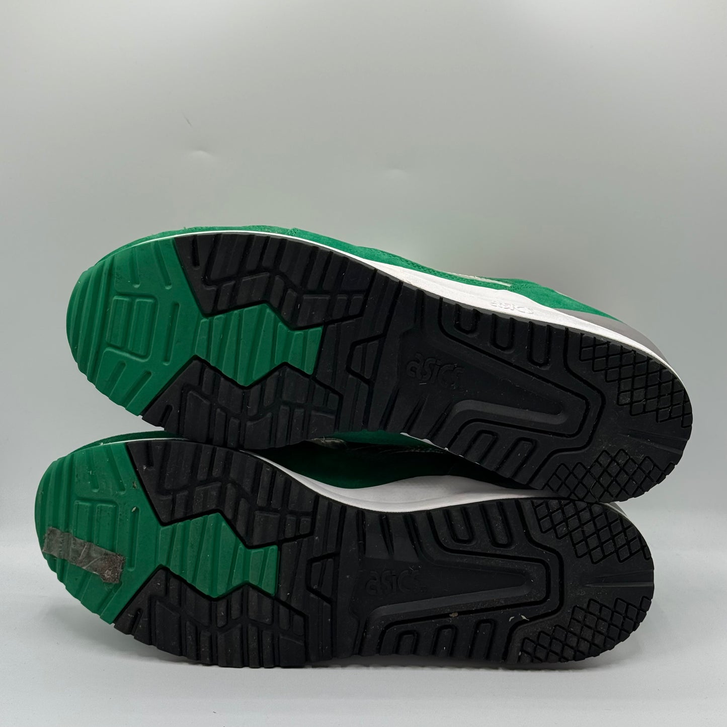 (Used) ASICS Gel Lyte Awake Size 10