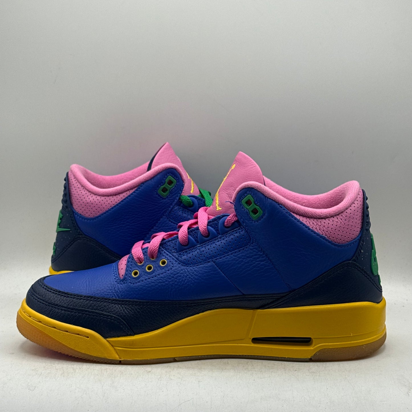 (Used) Jordan 3 Brazil Size 9