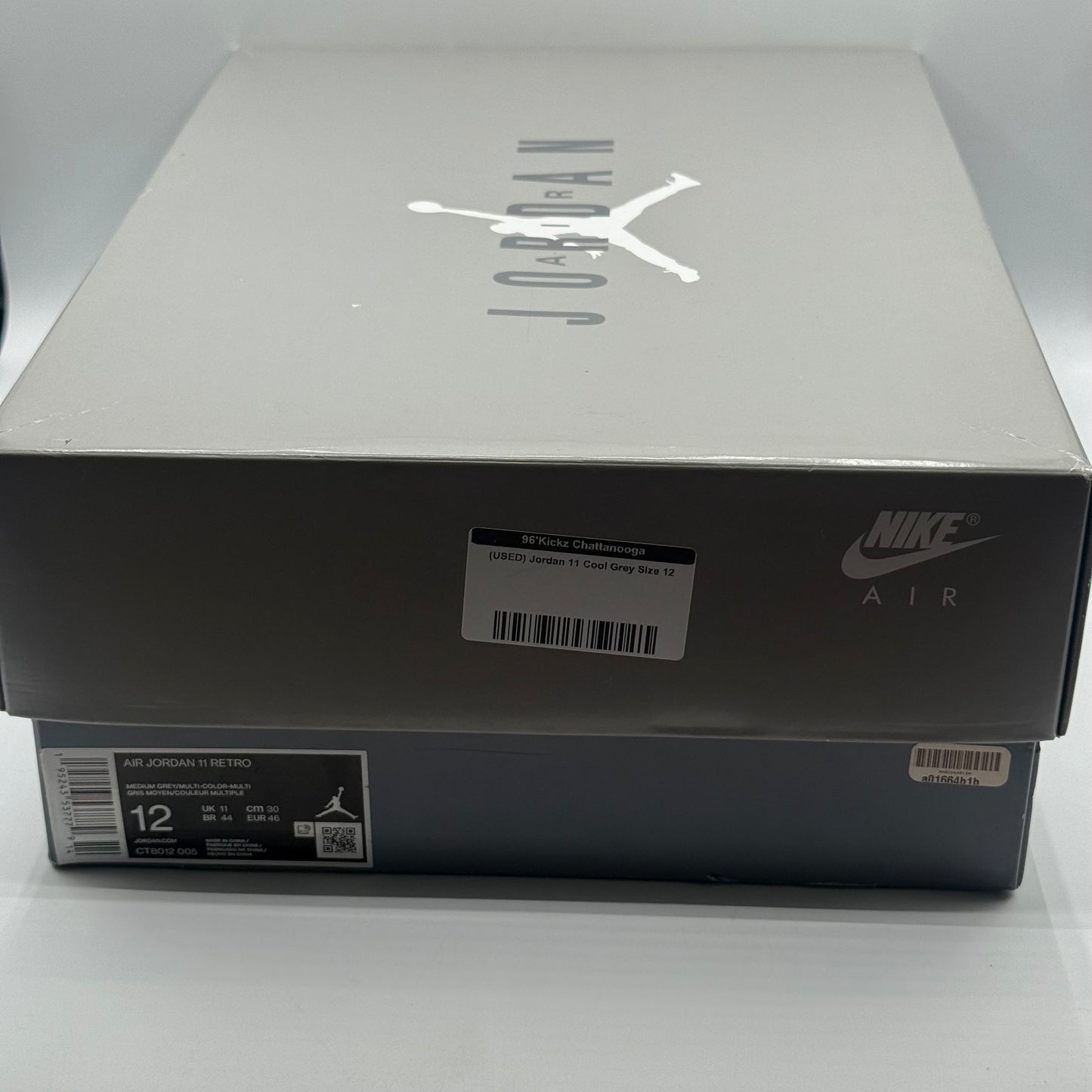 (USED) Jordan 11 Cool Grey Size 12