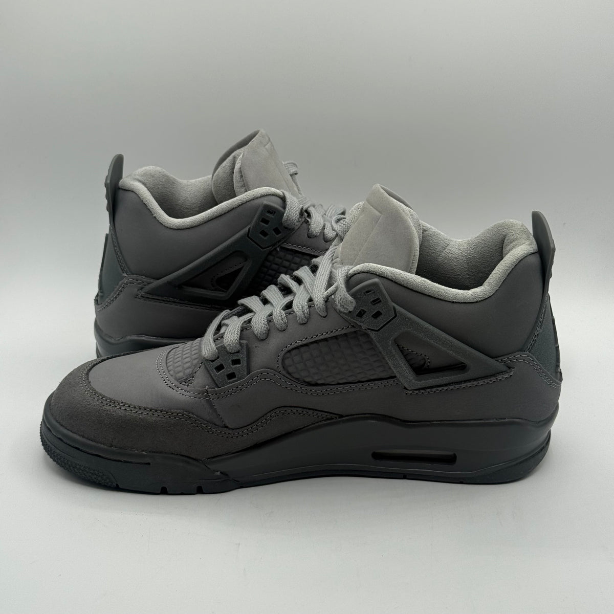 (USED, Worn Once No Box B-Grade) Jordan 4 Paris Wet Cement Size 7Y