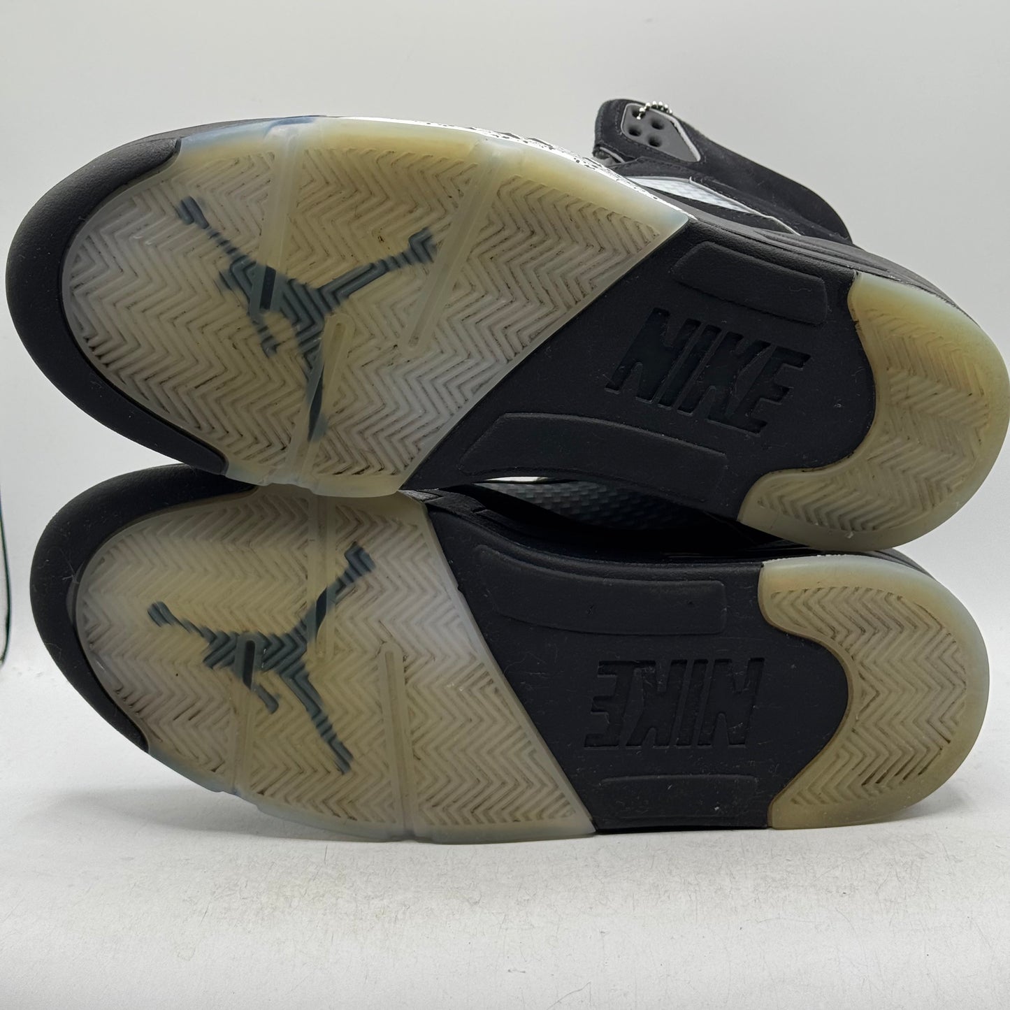 (USED) Jordan 5 Black Metallic Reimagined Size 11
