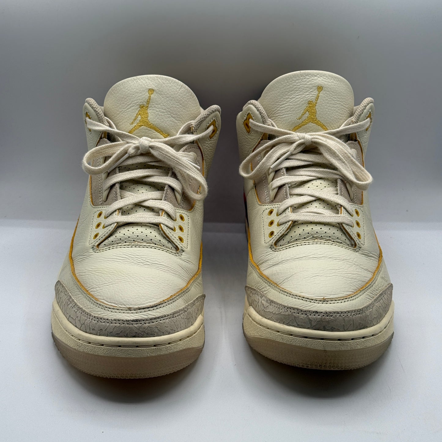 (USED) Jordan 3 J Balvin Medellin Sunset Size 12