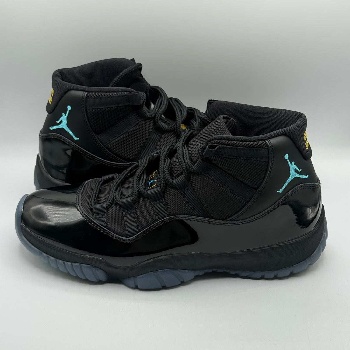 (USED) Jordan 11 Gamma Size 10